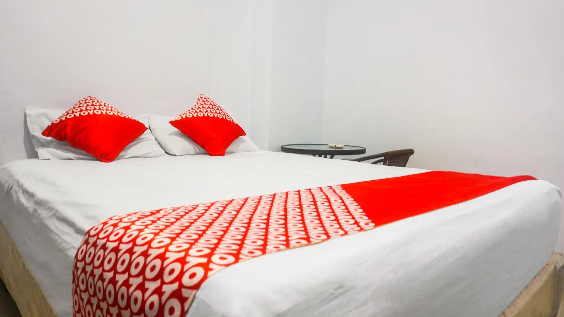 마카사르 Hotel O Pondok Hikmah Makassar 2성급 호텔 스위트룸