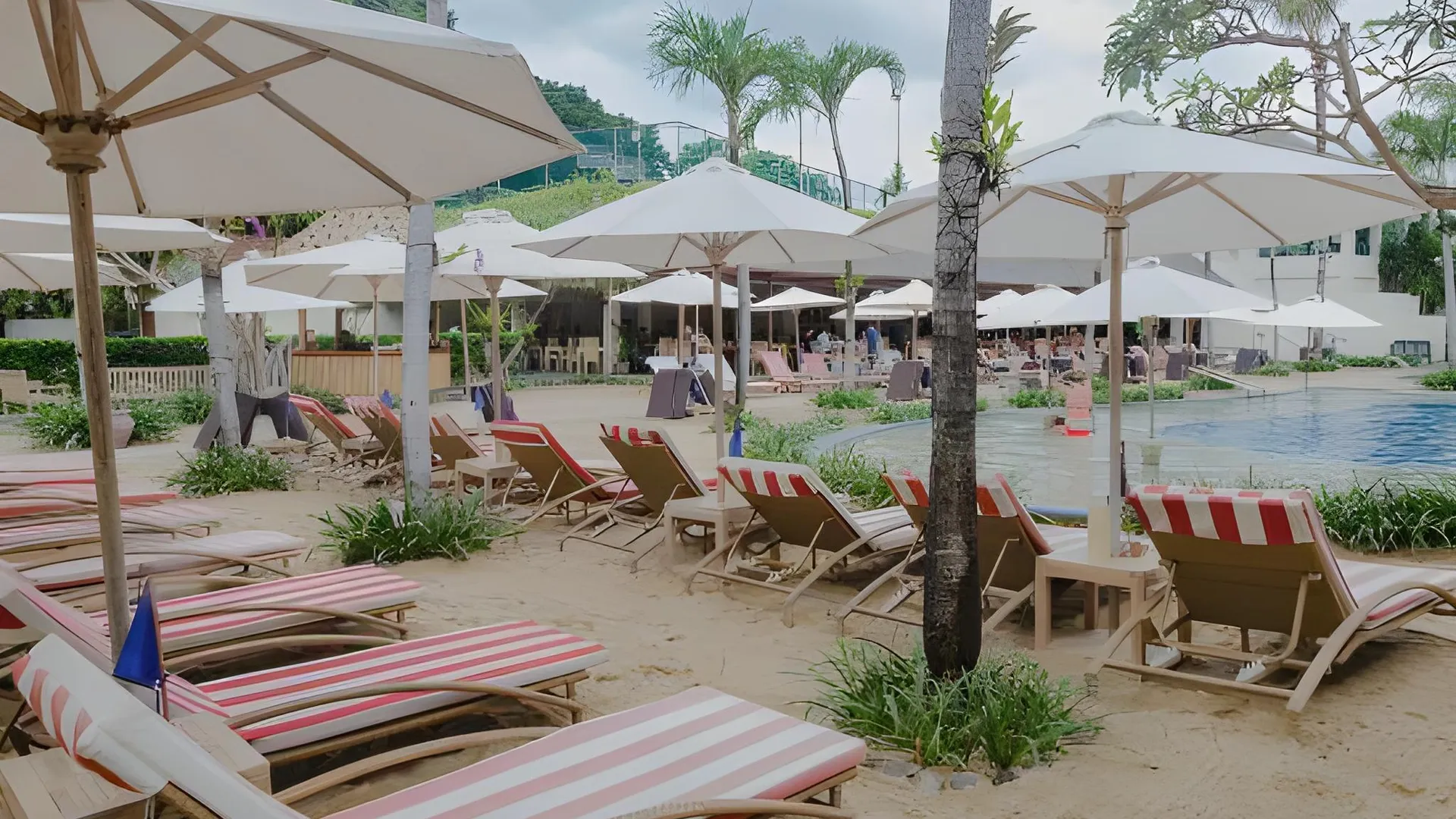 발리 블루-지 리조트 바이 더블-식스 4성급 호텔 수영장