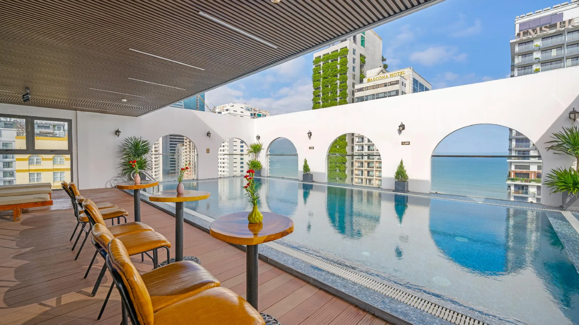 다낭 골든 로터스 호텔 다낭 - 루프탑 바 오션뷰 4성급 호텔 객실