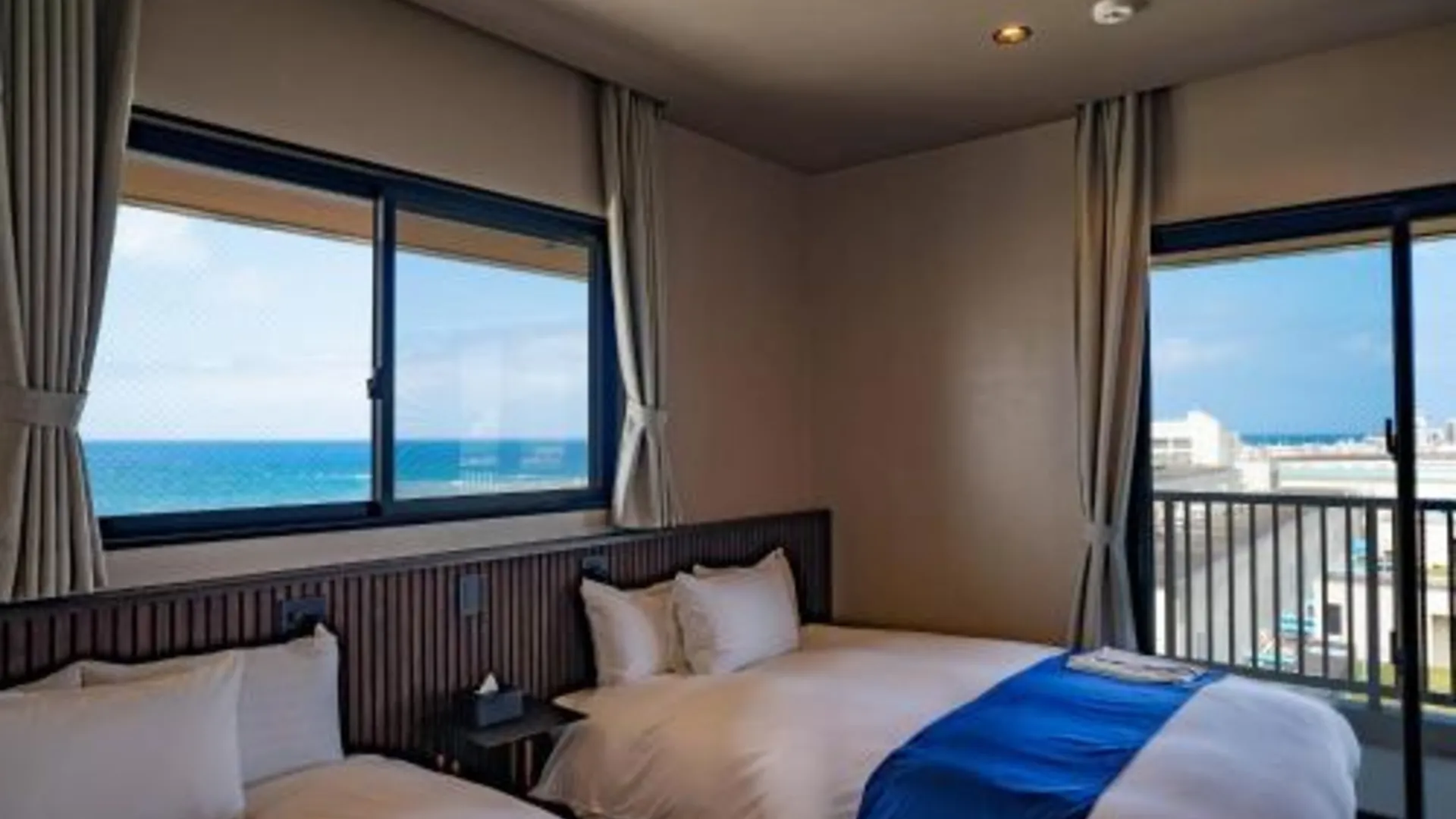 오키나와 본섬 ユナイテッドリゾート北谷オーシャンフロント 5성급 싱글룸 스위트룸