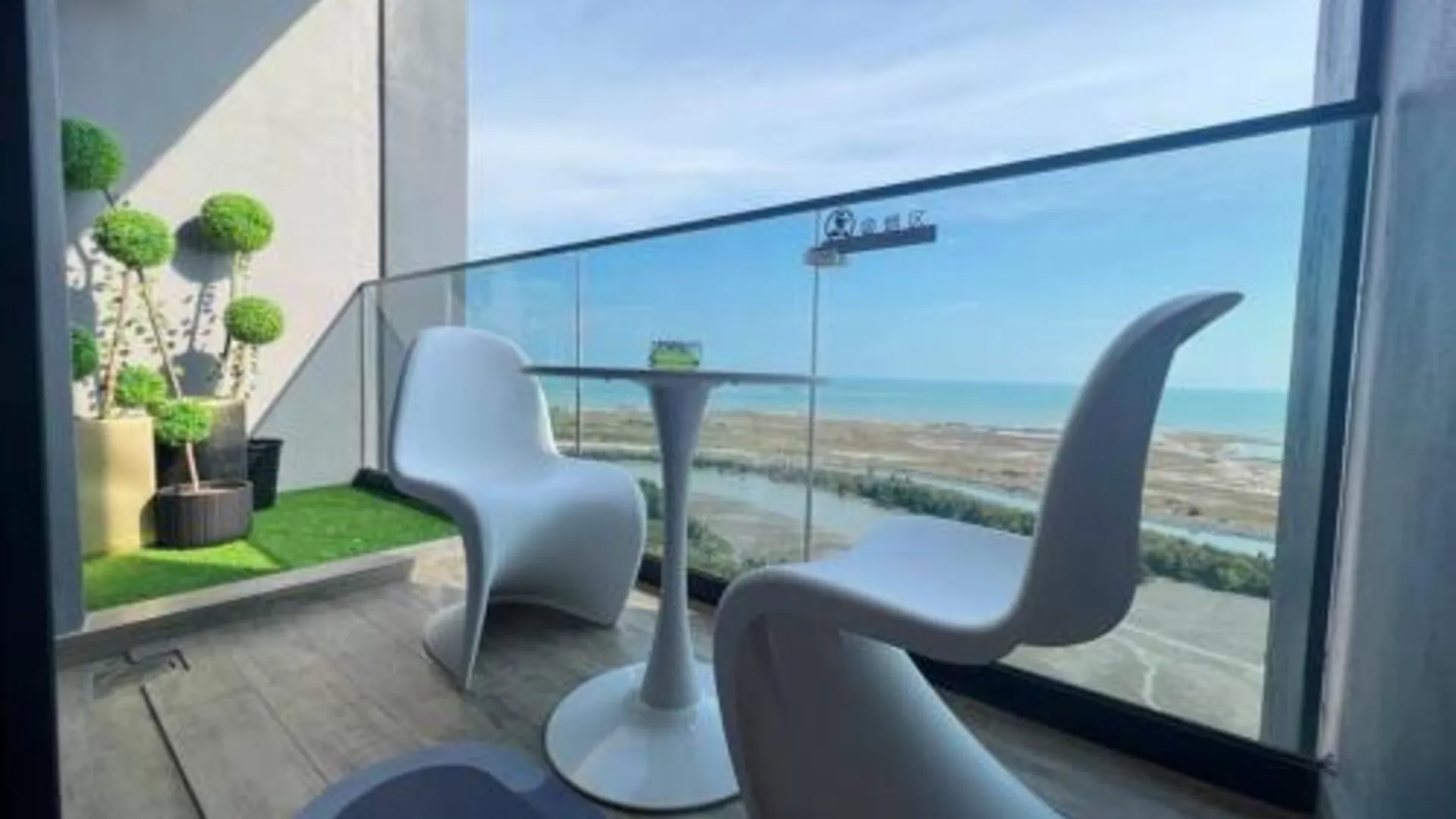 말라카 존커의 프라이빗 하우스 (432m², 침실 1개, 프라이빗 욕실 1개) 5성급 게스트하우스 수영장