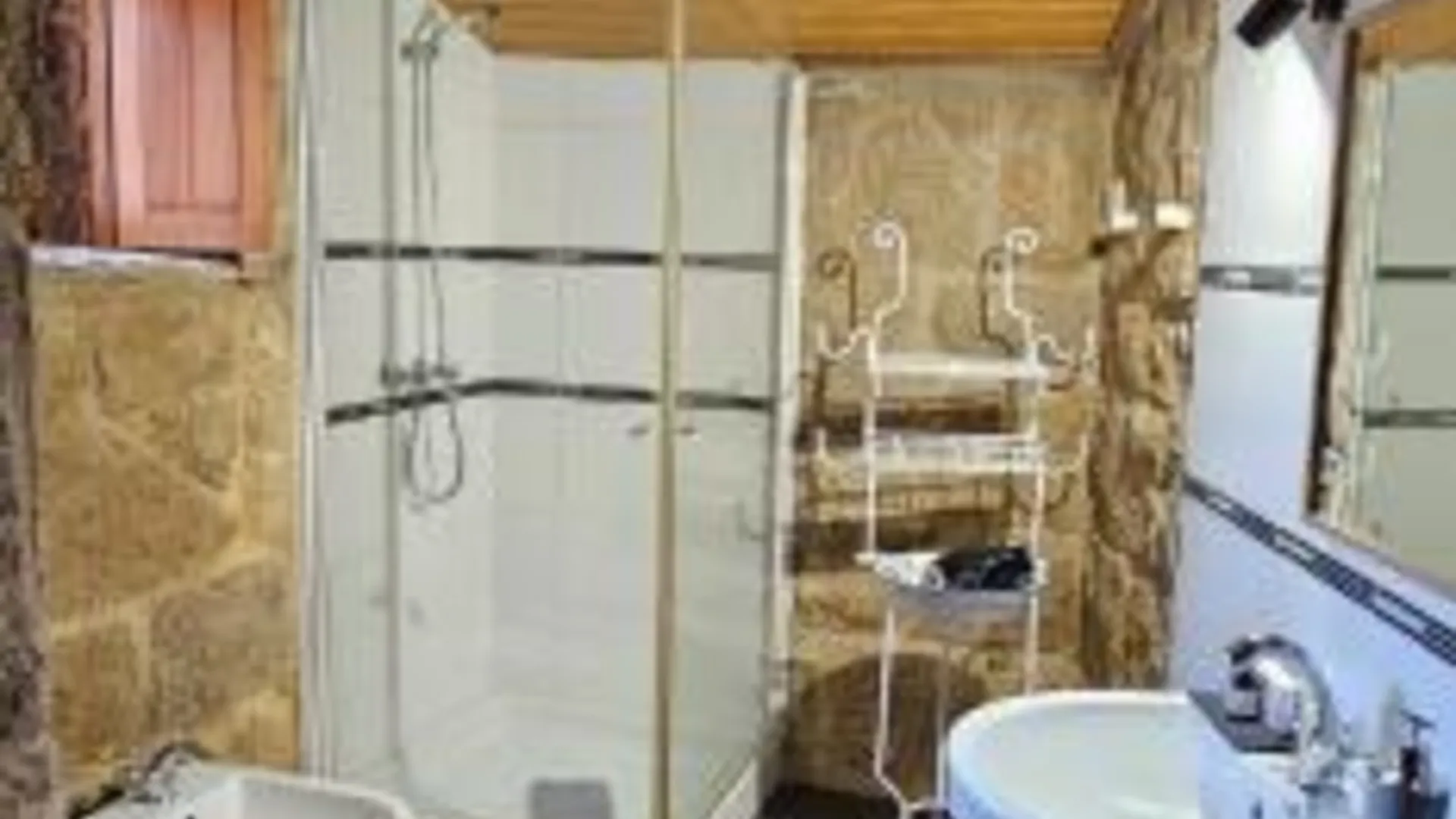 카스트로 데어 곤젠드의 프라이빗 하우스 (106m², 침실 2개, 프라이빗 욕실 2개) 4성급 게스트하우스 스위트룸