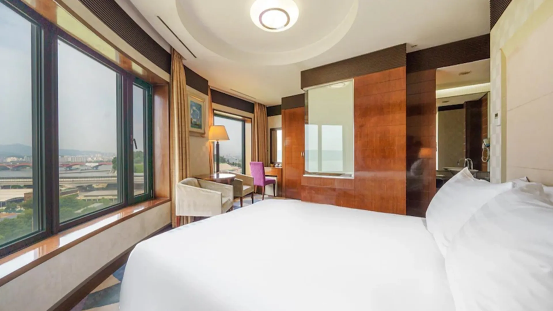 서울 나이아가라 호텔 4성급 호텔 스위트룸