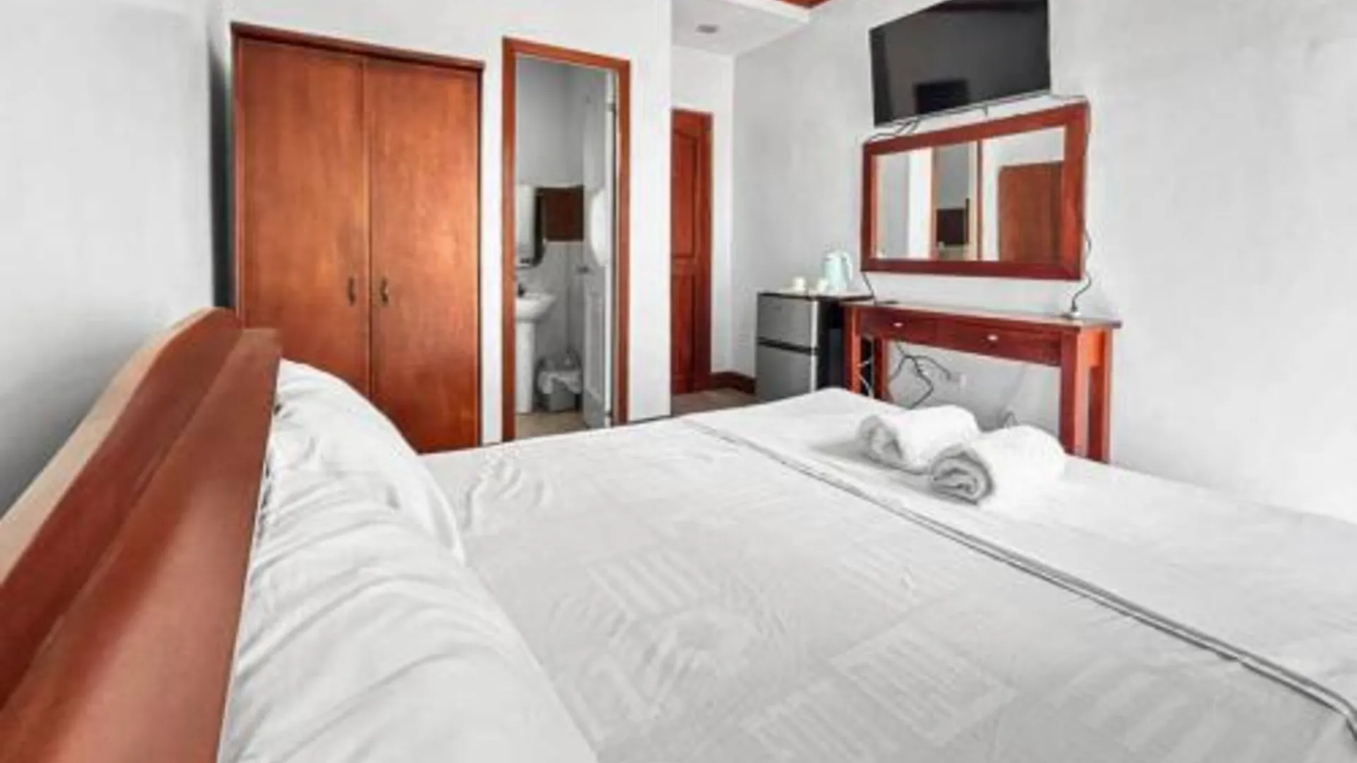 세부 Caliah Homes Apartelle 3성급 게스트하우스 스위트룸