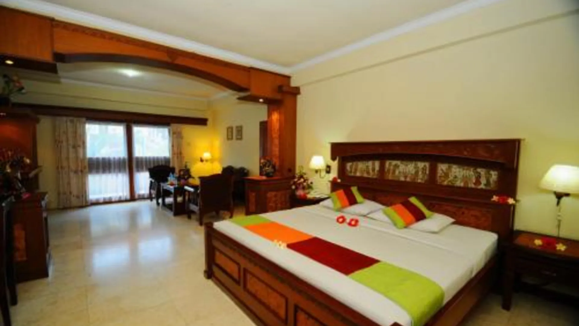 발리 멜라스티 비치 리조트 앤 스파 3성급 호텔 스위트룸