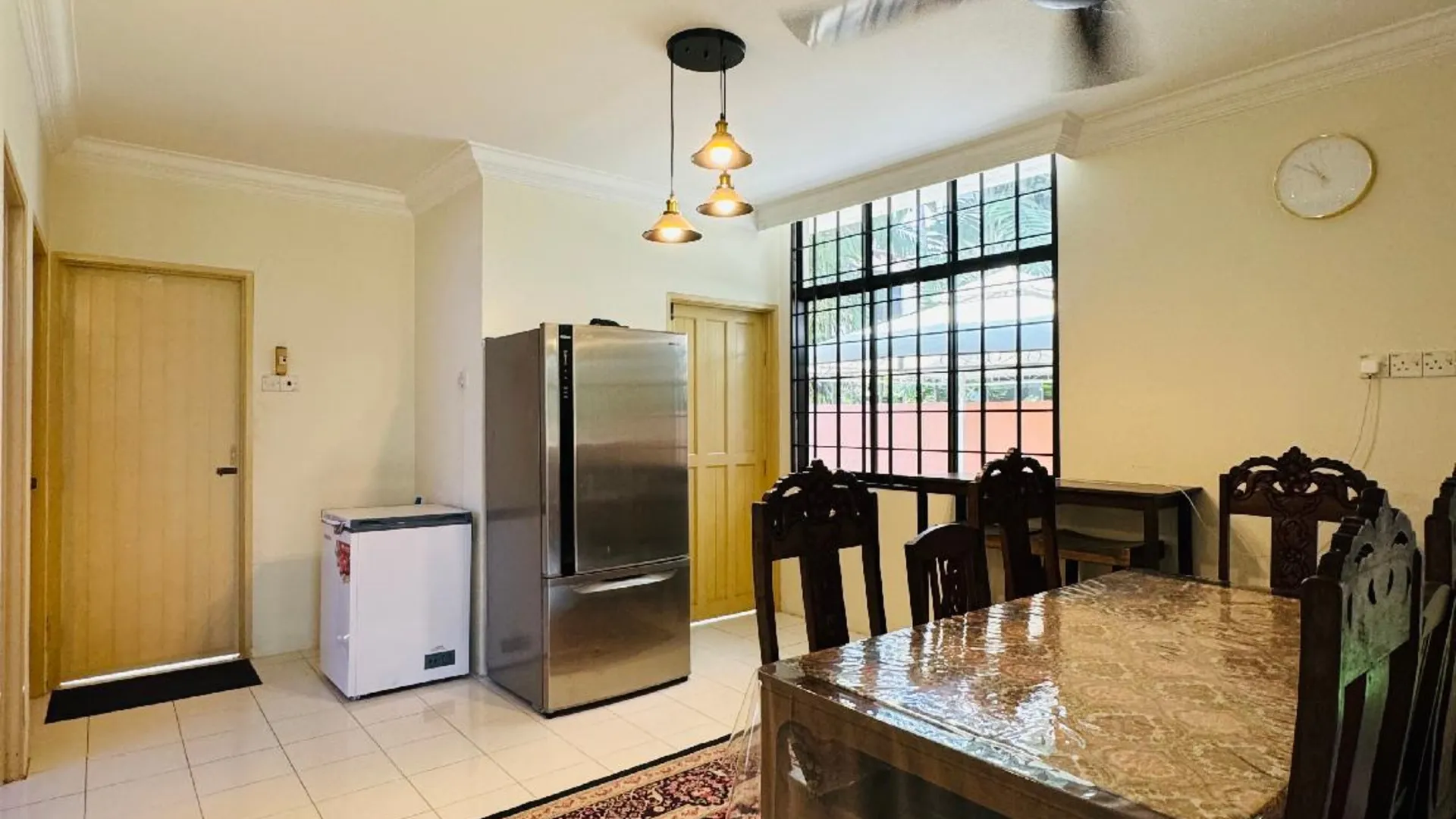 라하트 라핫의 방갈로 (360m², 침실 4개, 프라이빗 욕실 3개) 3성급 싱글룸 외관