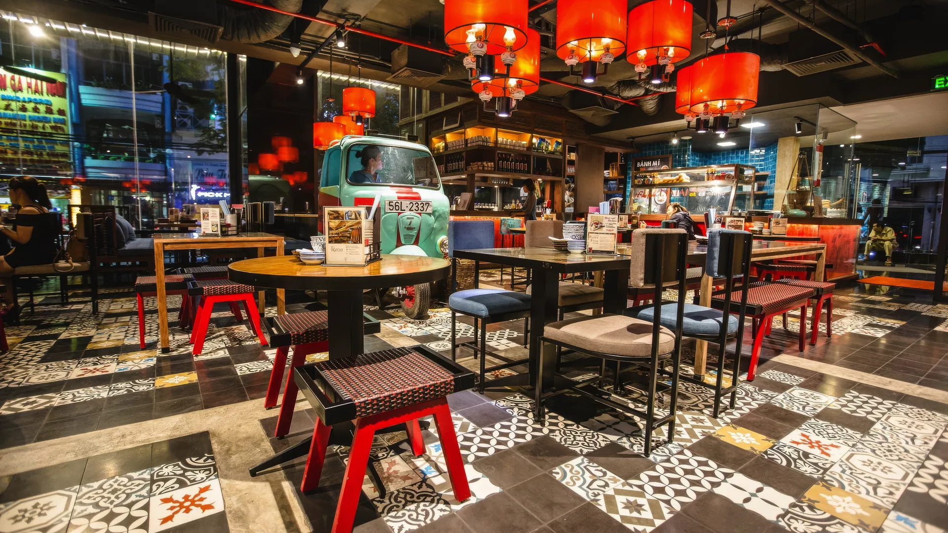 호치민 어반 젠 사이공 - 빈홈즈 랜드마크 81 4성급 호텔 수영장