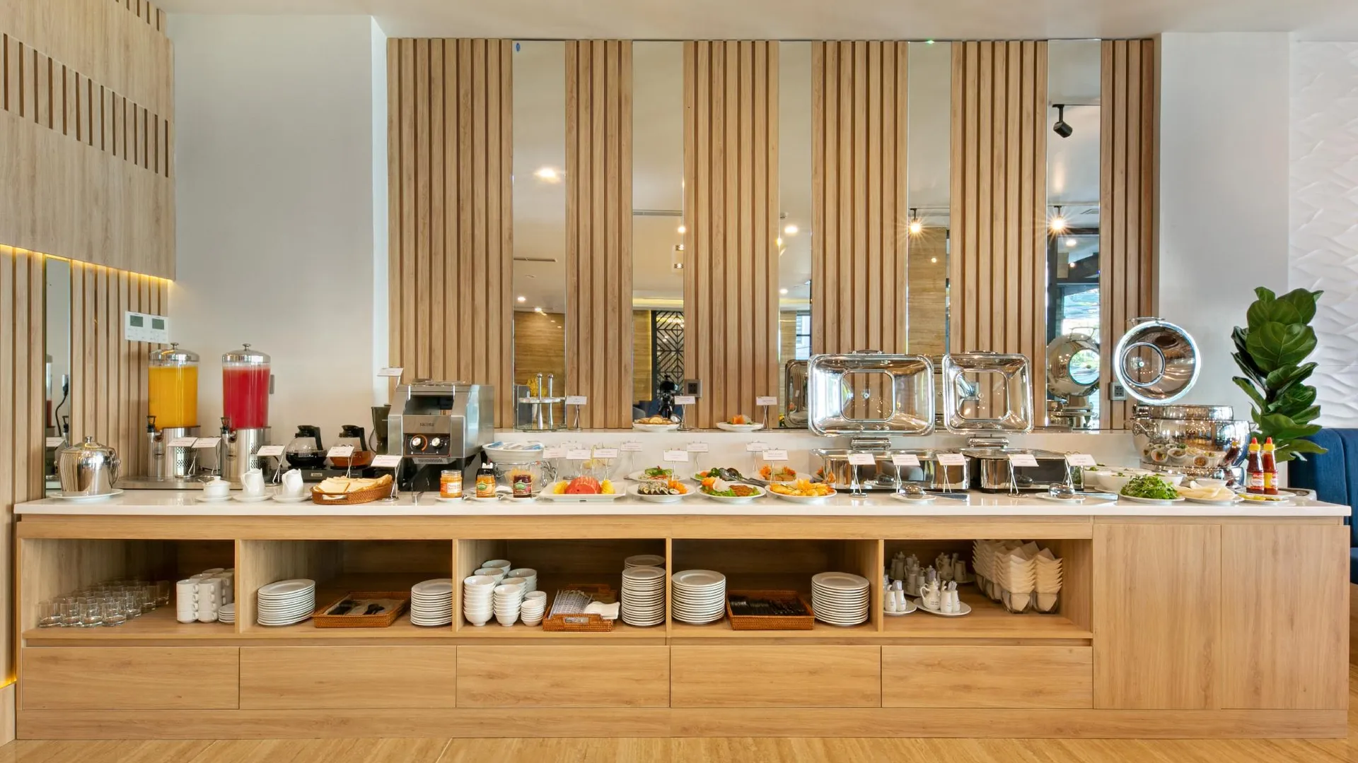 다낭 선 리버 호텔 앤 아파트먼트 4성급 호텔 부대시설