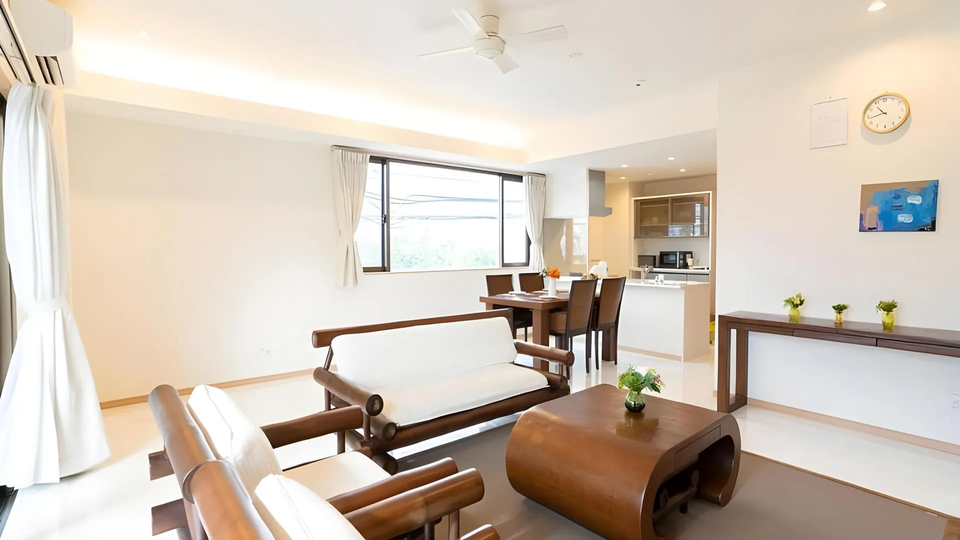 오키나와 본섬 라 하시엔다 마리나 베이 차탄 4성급 게스트하우스 로비