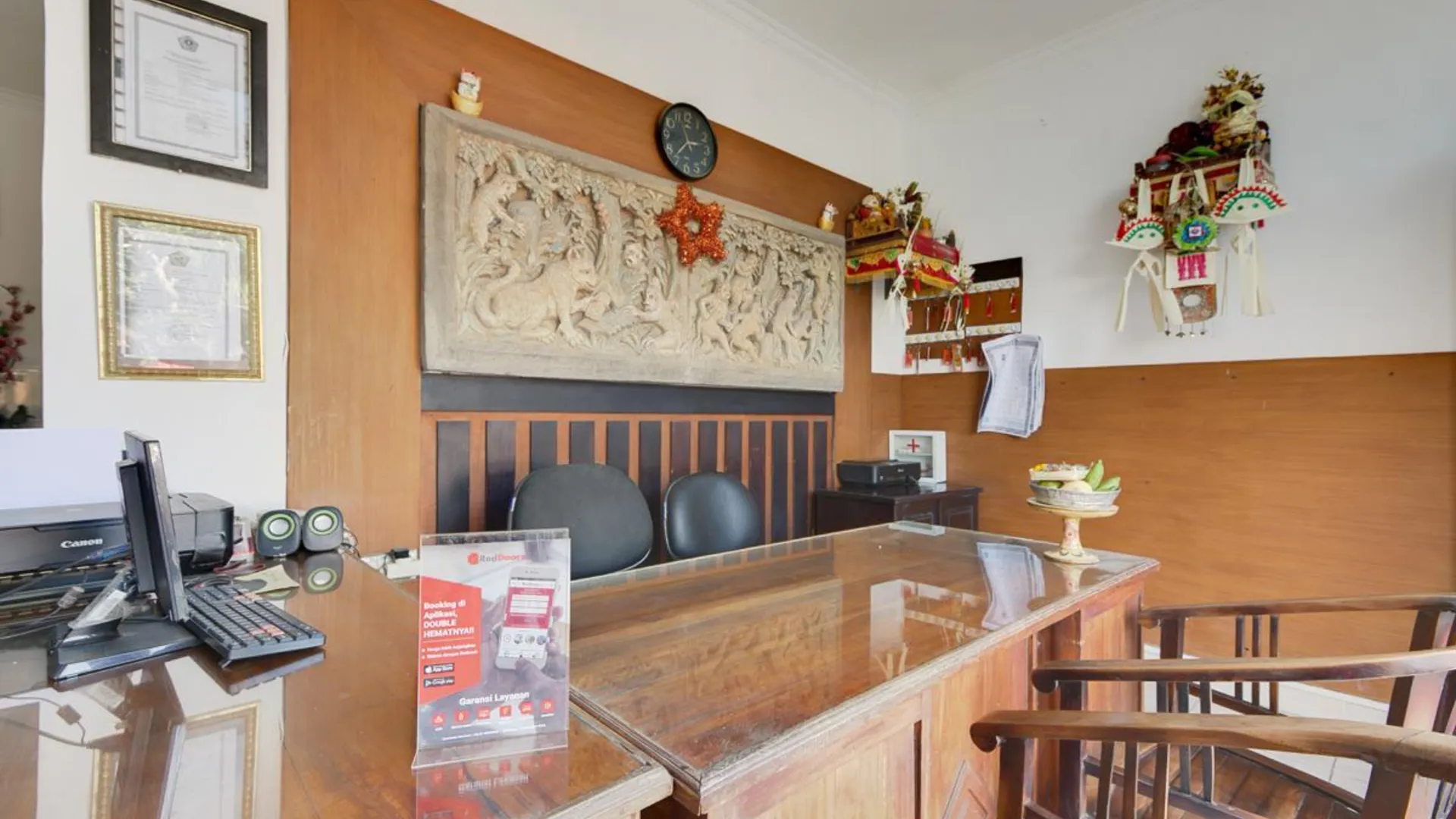 발리 레드도어즈 니어 스타디온 콤피앙 수자나 발리 2성급 호텔 외관