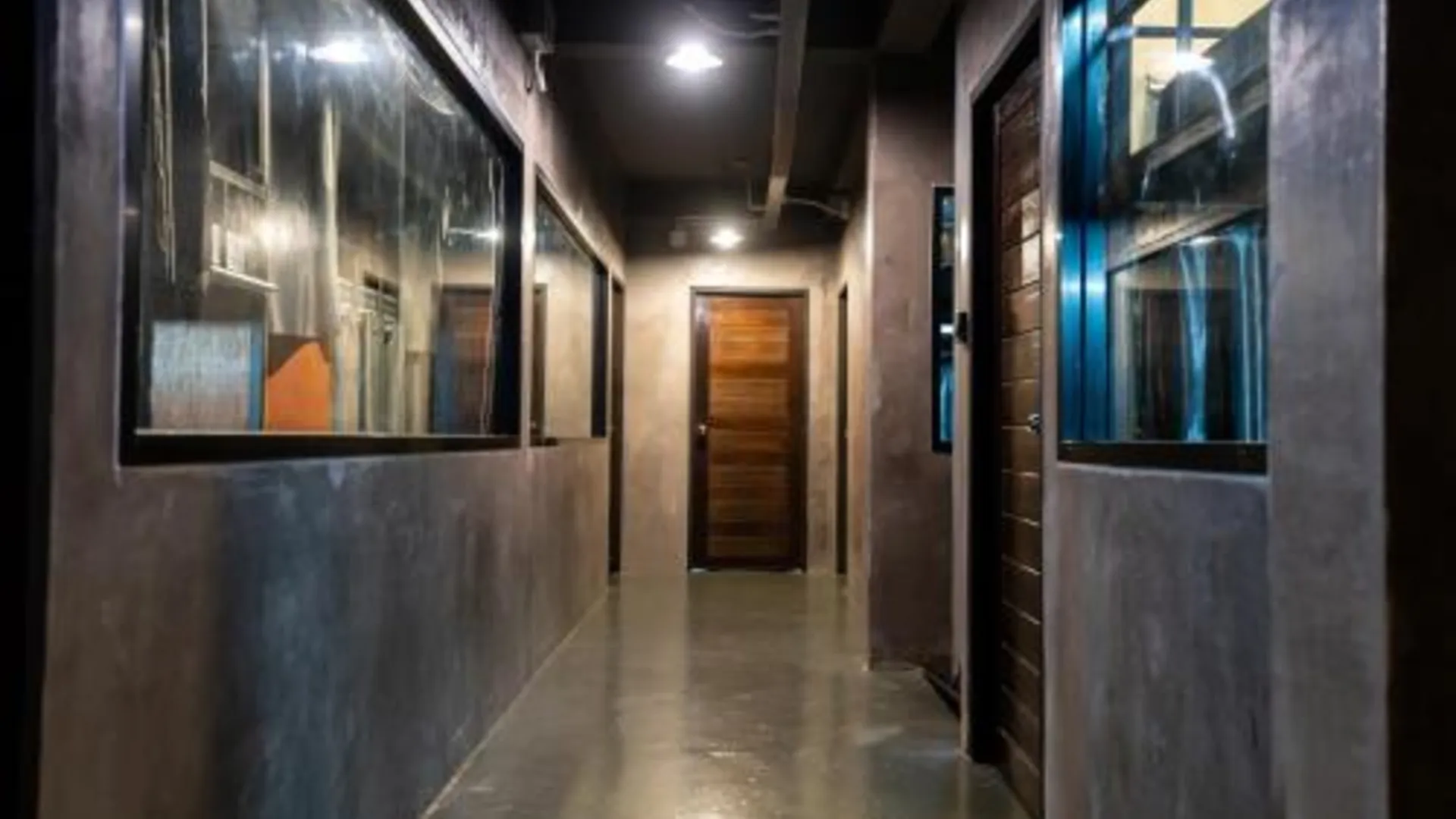 방콕 어나더 하이 어웨이 호스텔 - 논타부리 5성급 호텔 로비