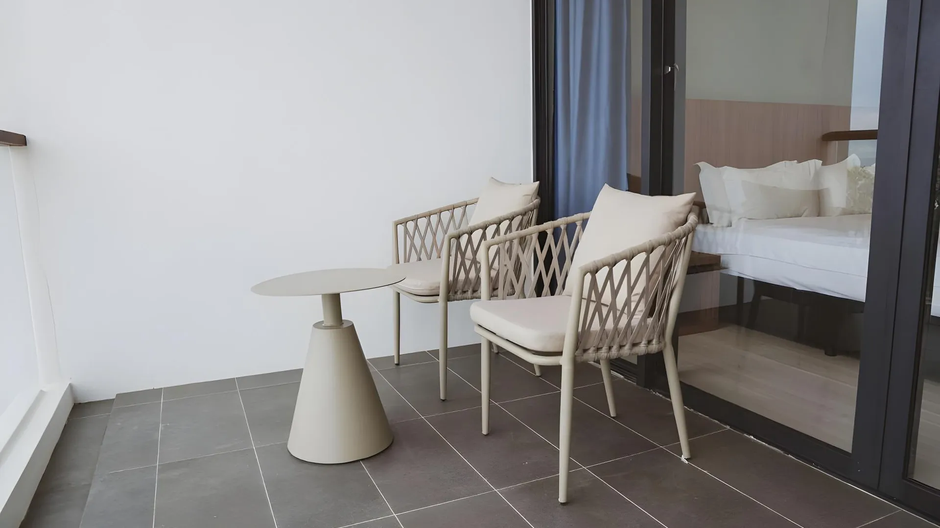 세마탄 세마탄 록시 비치 아파트먼트 2성급 게스트하우스 수영장