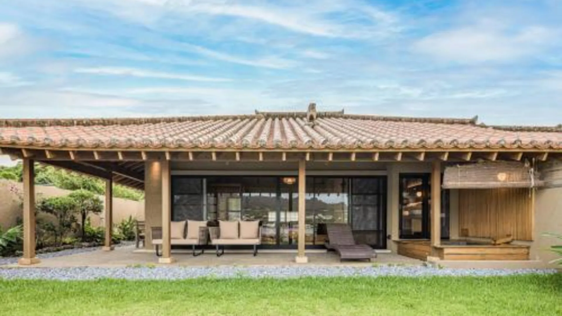 오키나와 본섬 세소코 산수이 5성급 게스트하우스 로비