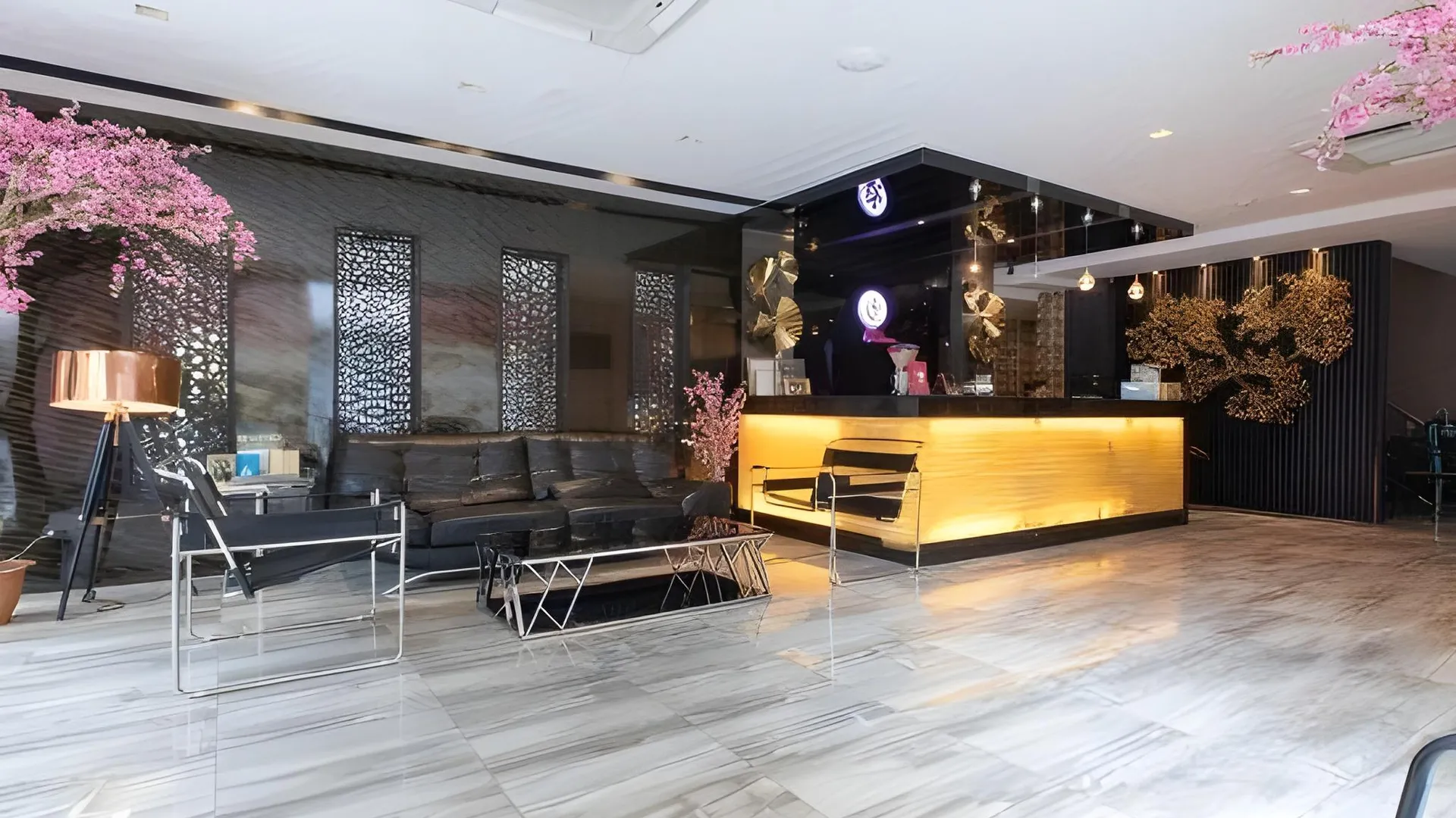 방콕 사쿠라 스카이 레지던스 2성급 호텔 수영장