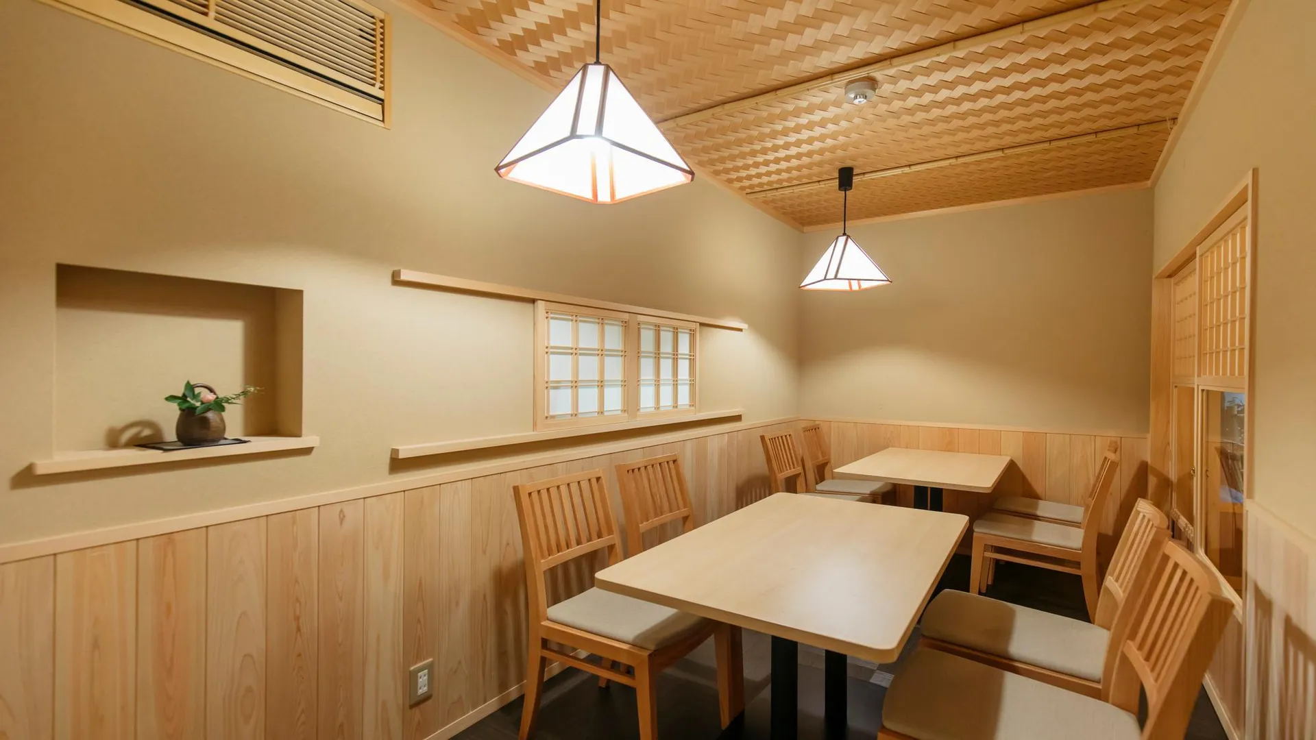 교토 내셔널 임포턴트 컬처럴 료칸 토시하루 4성급 호텔 레스토랑