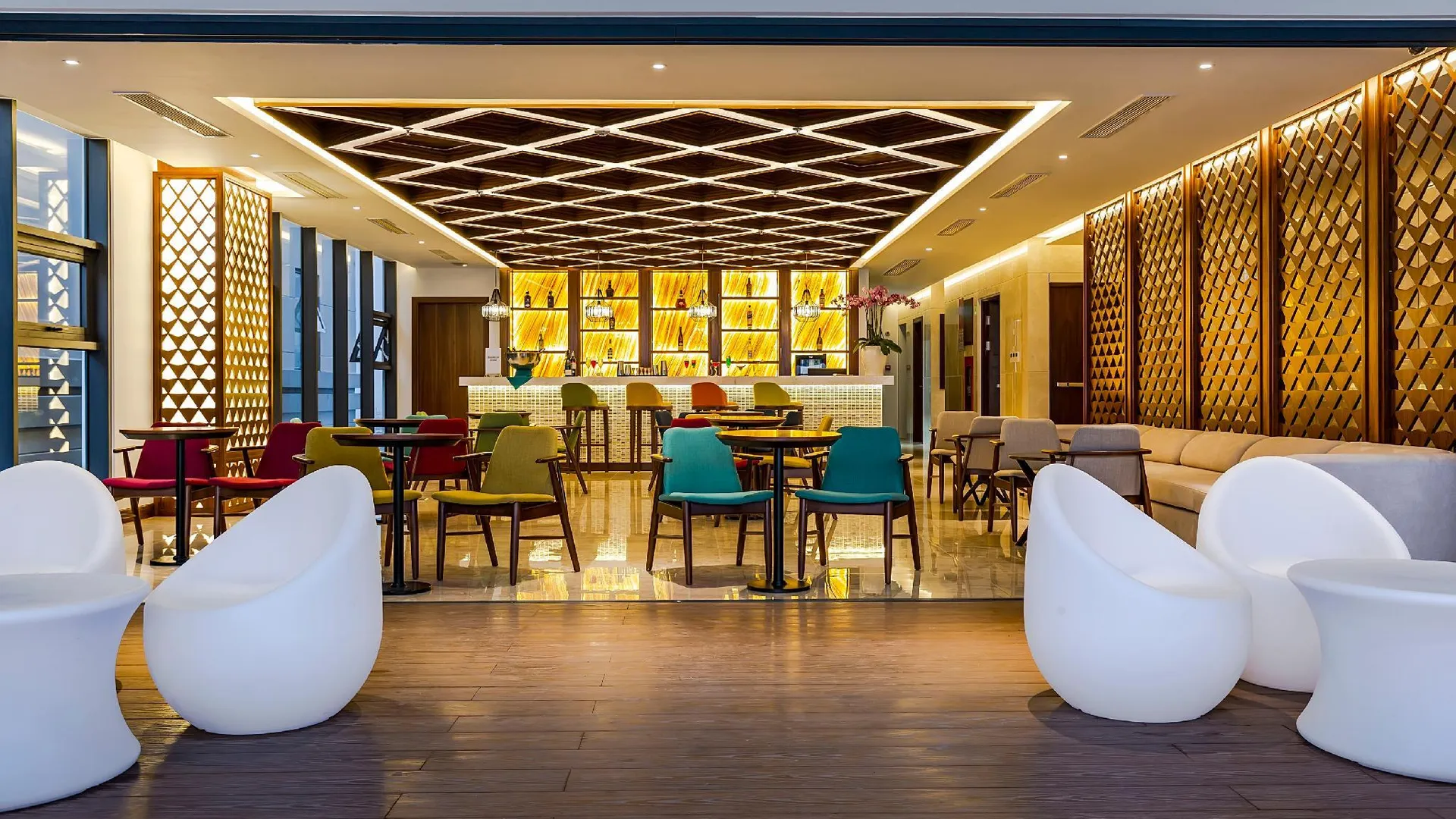 다낭 맥시밀리언 다낭 비치 호텔 4성급 호텔 수영장