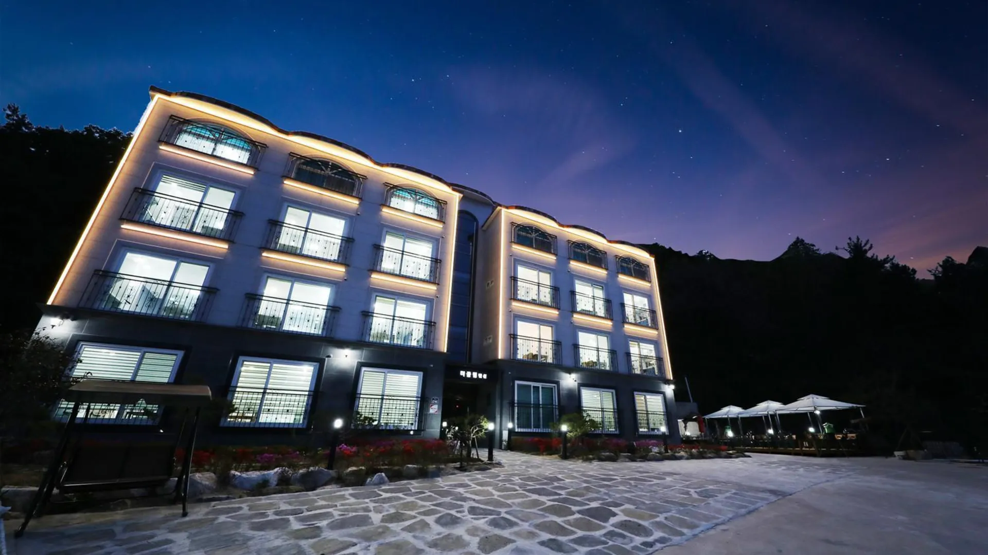 삼척 삼척 더끌림 펜션 4성급 호텔 로비