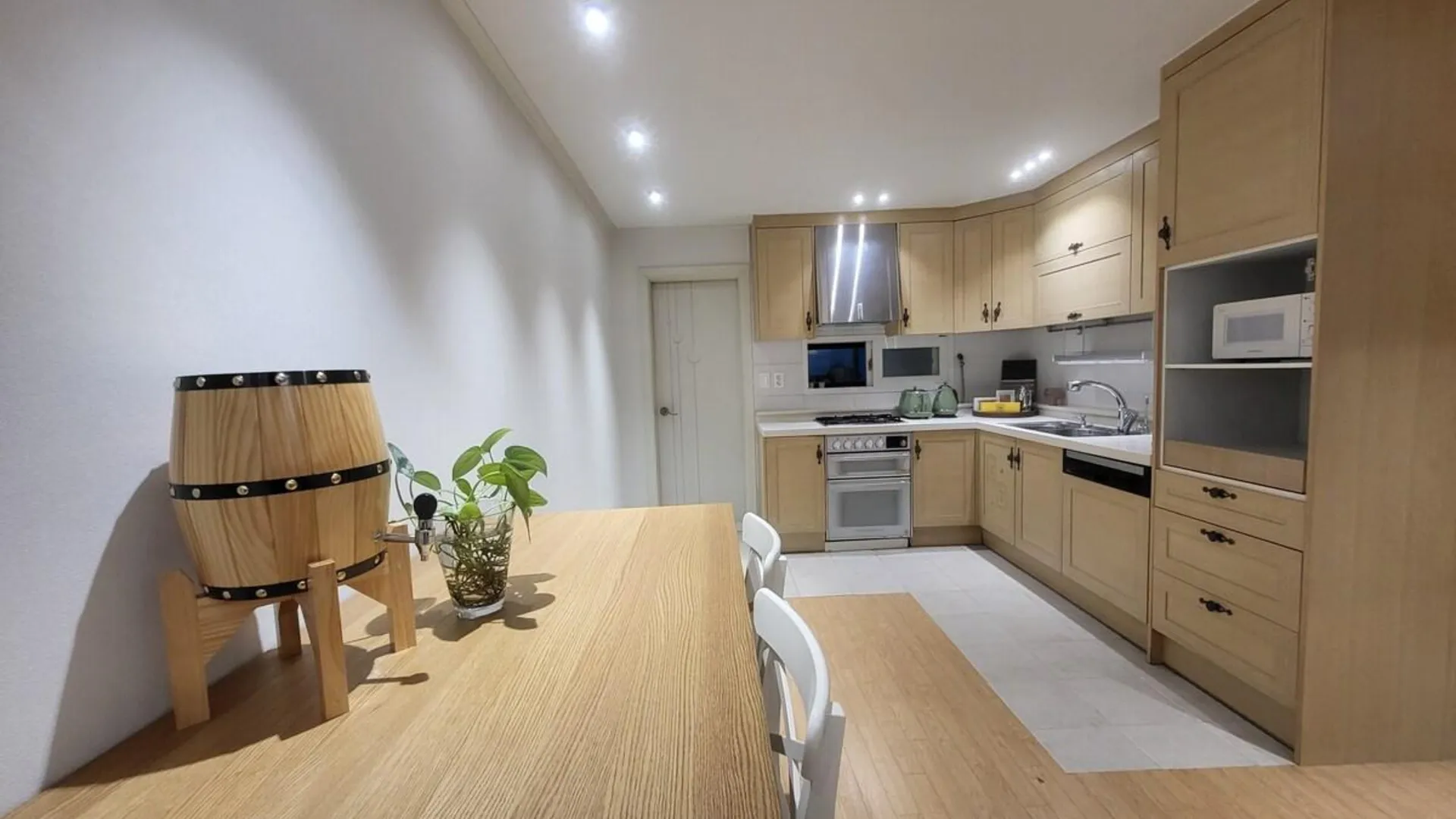 서울 신촌의 빌라 (182m², 침실 3개, 프라이빗 욕실 2개) 3성급 싱글룸 수영장