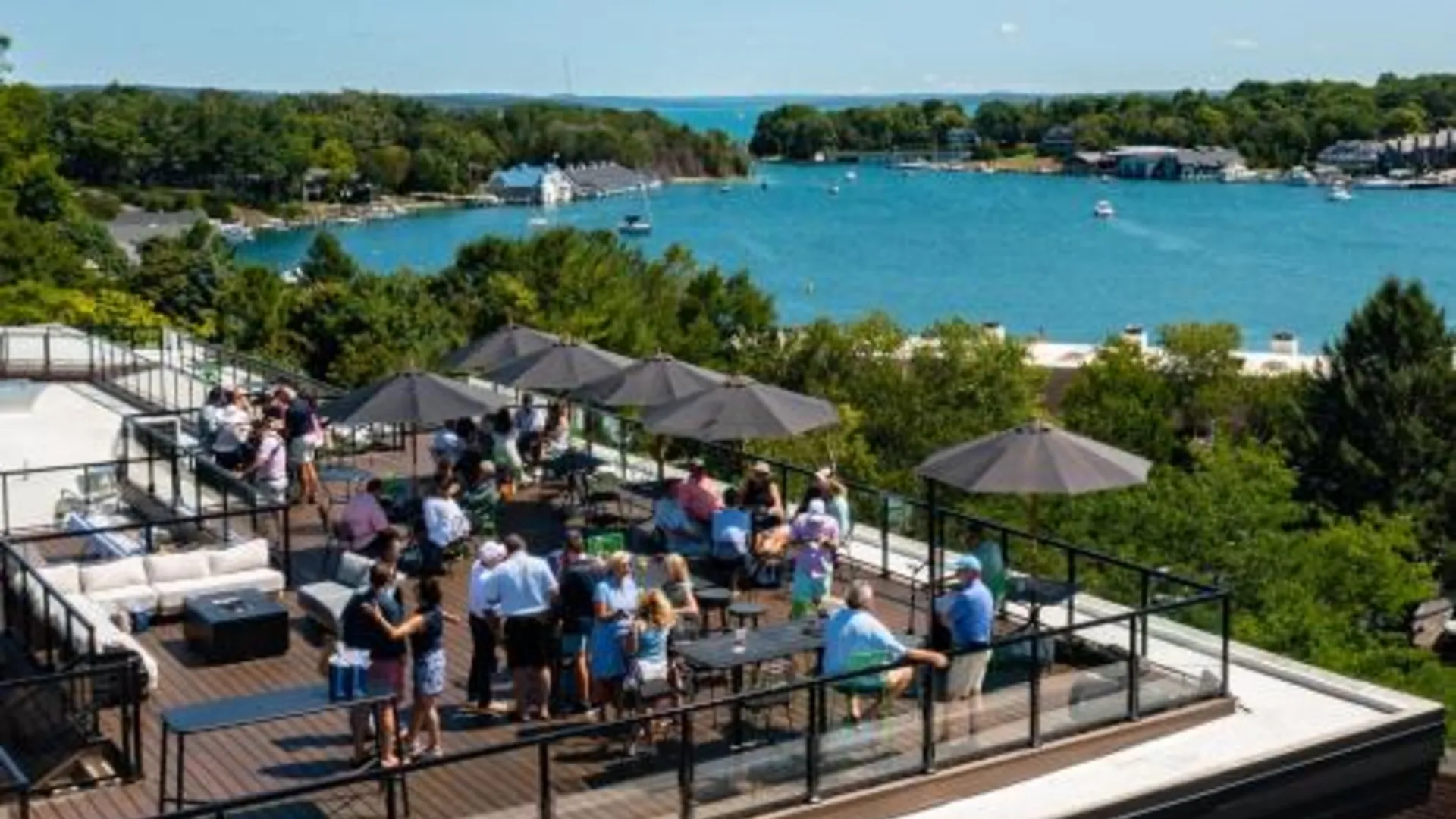 샤를브와 (MI) The Earl in Charlevoix 4성급 호텔 레스토랑