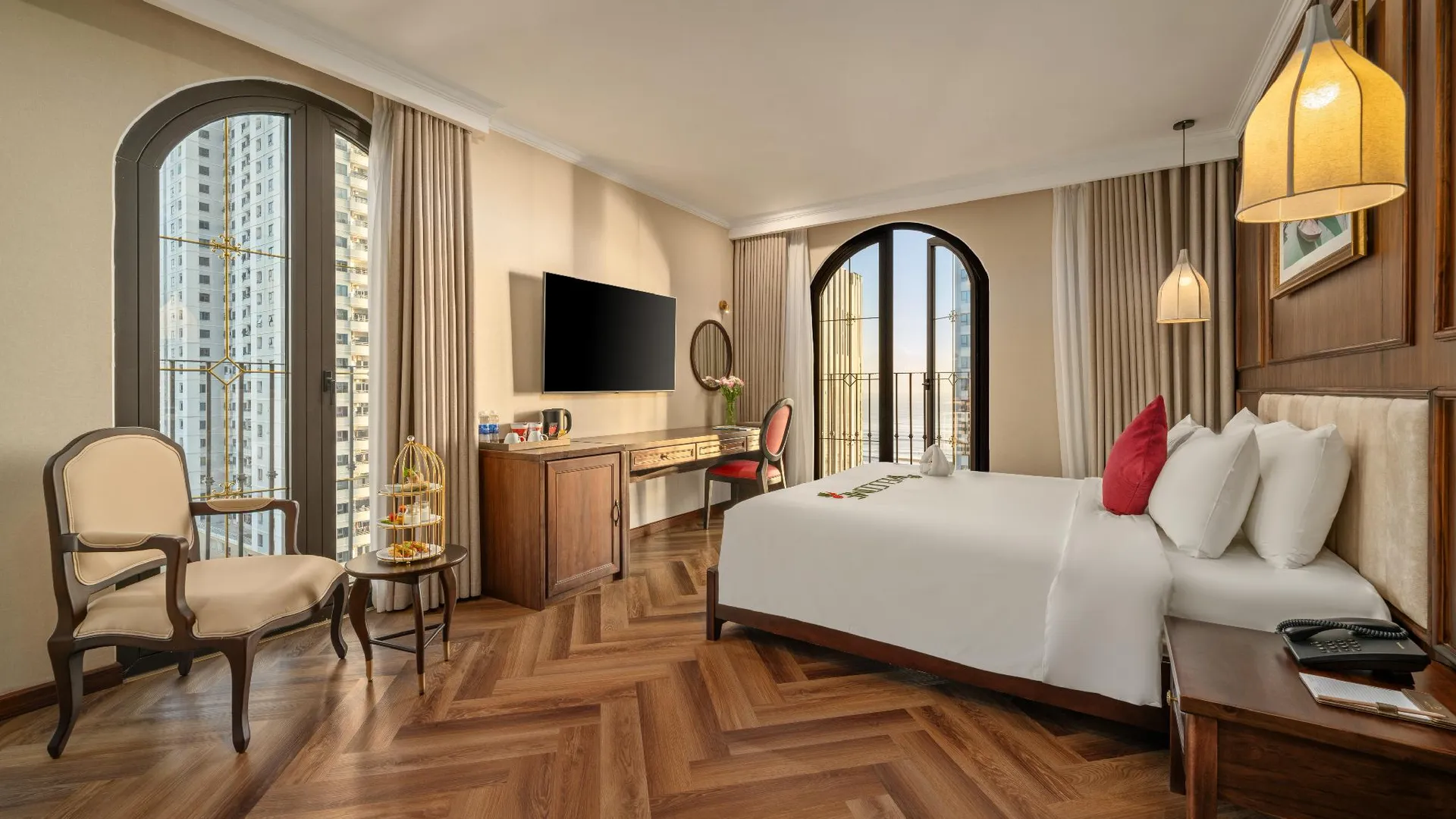 다낭 골든 로터스 럭셔리 호텔 다낭 - 컴플리멘터리 데일리 애프터눈 티 4성급 호텔 스위트룸