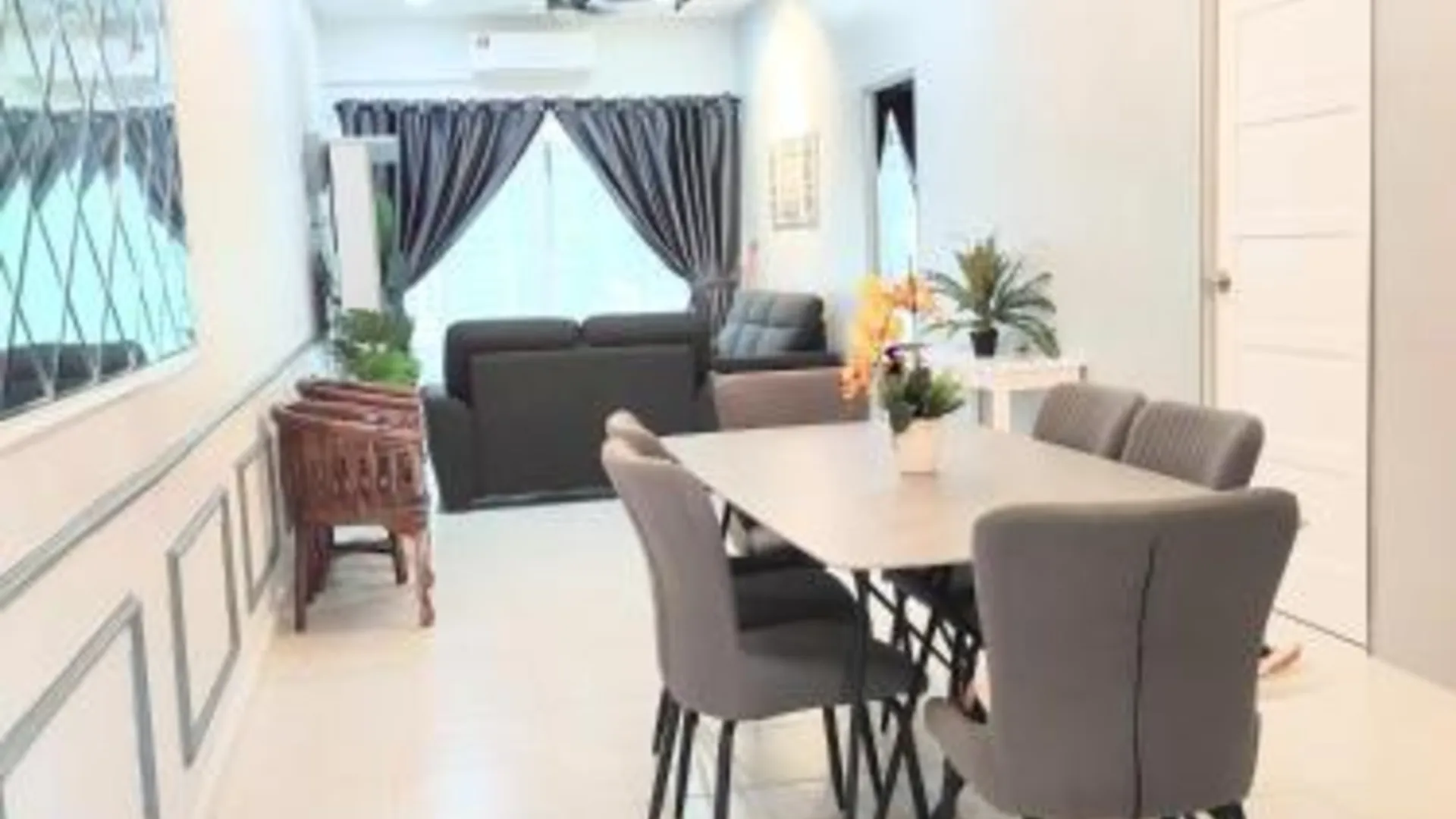 란타우 판장 란타우 판장 타운의 프라이빗 하우스 (281m², 침실 3개, 프라이빗 욕실 1개) 4성급 게스트하우스 수영장