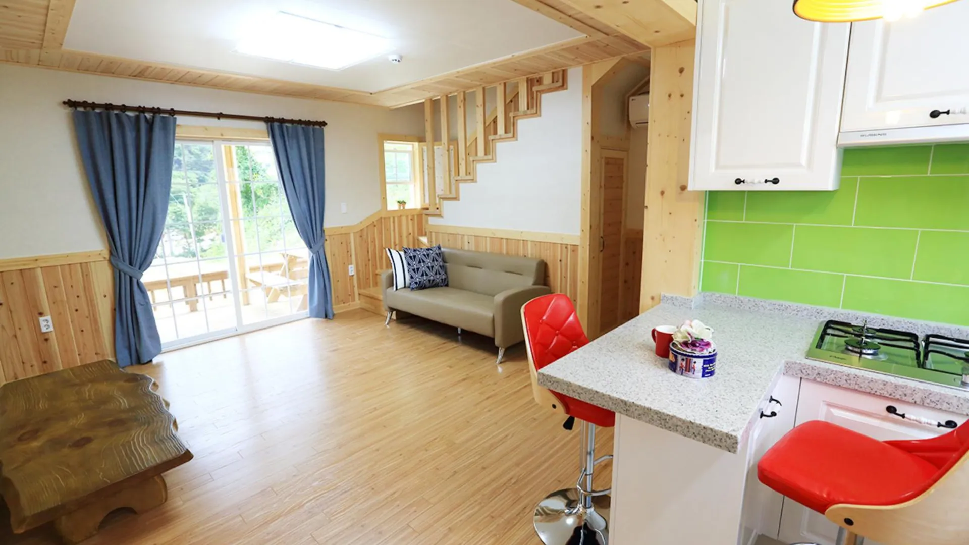 청도군 청도 솔언덕펜션 2성급 게스트하우스 스위트룸