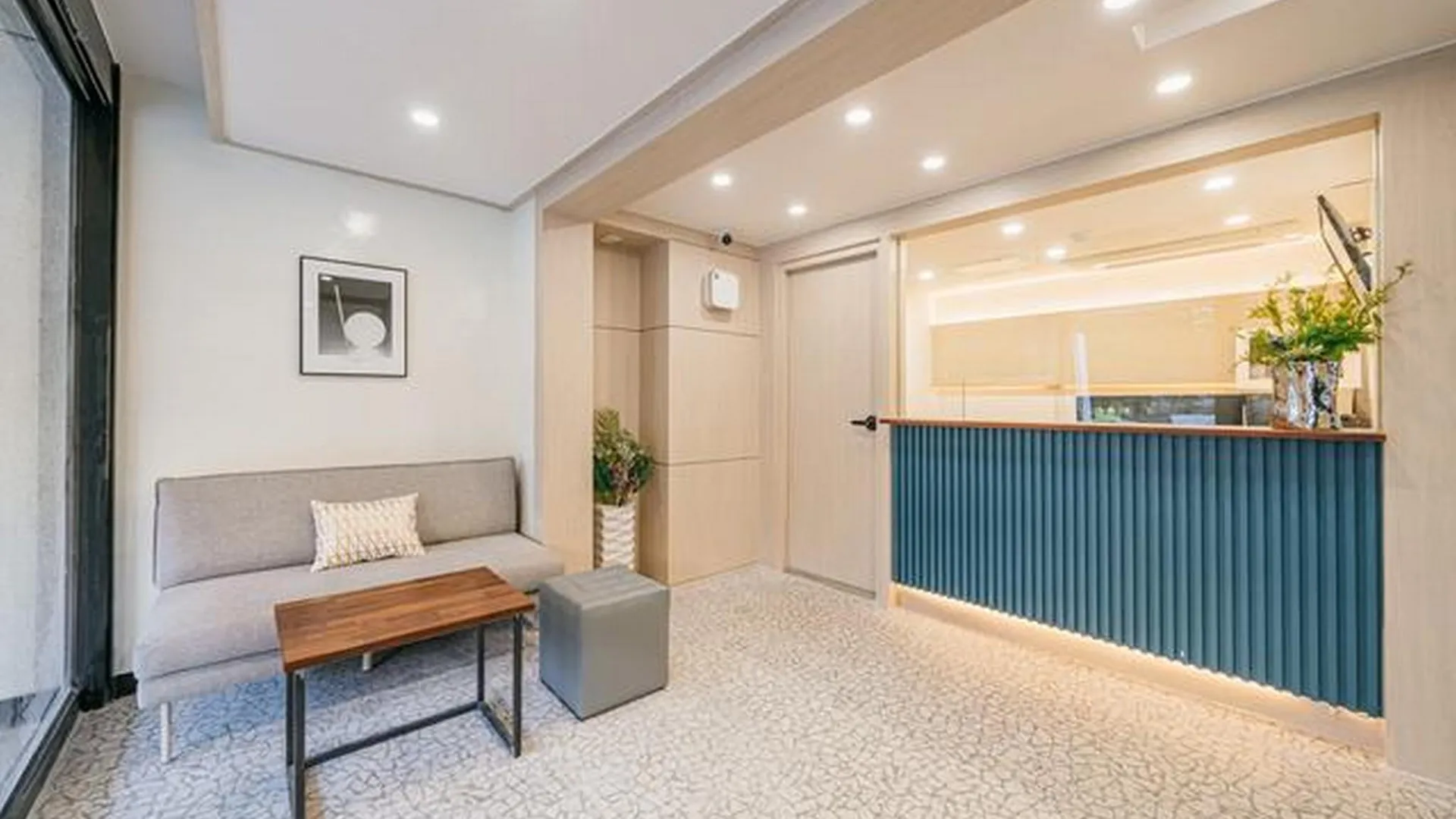 서울 동대문역사문화공원역 호텔 스테이인 2성급 호텔 로비