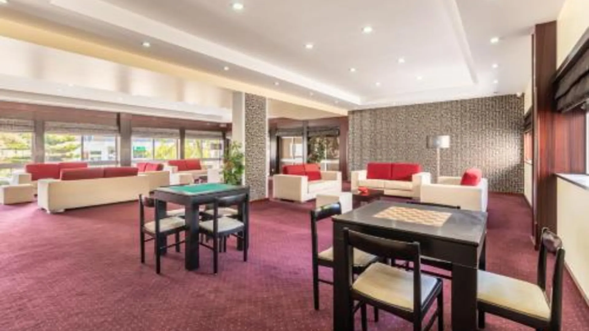 레이리아 Hotel Colmeia 3성급 호텔 외관