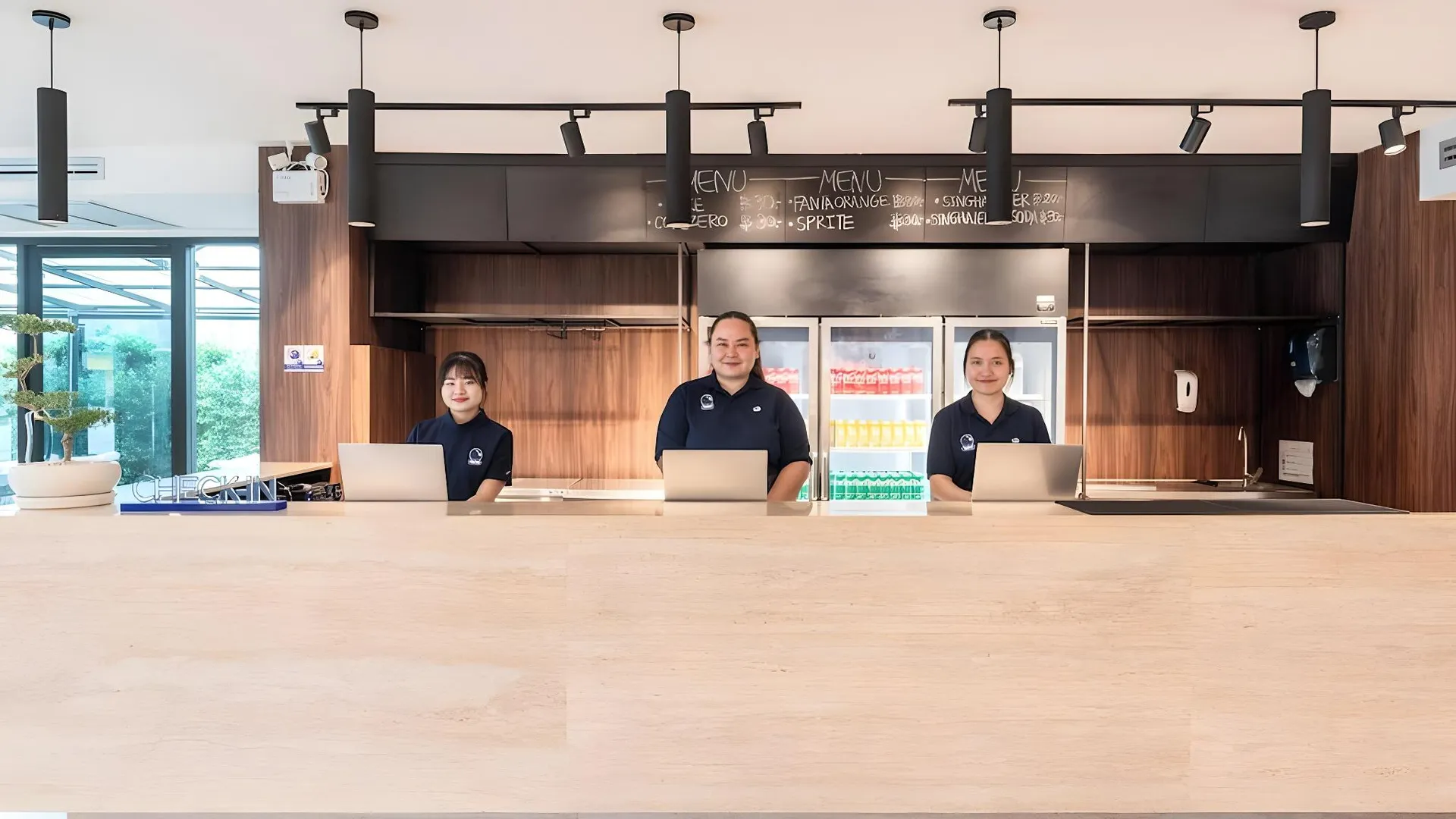 치앙라이 코코텔 치앙라이 에어포트 스위트 4성급 호텔 수영장