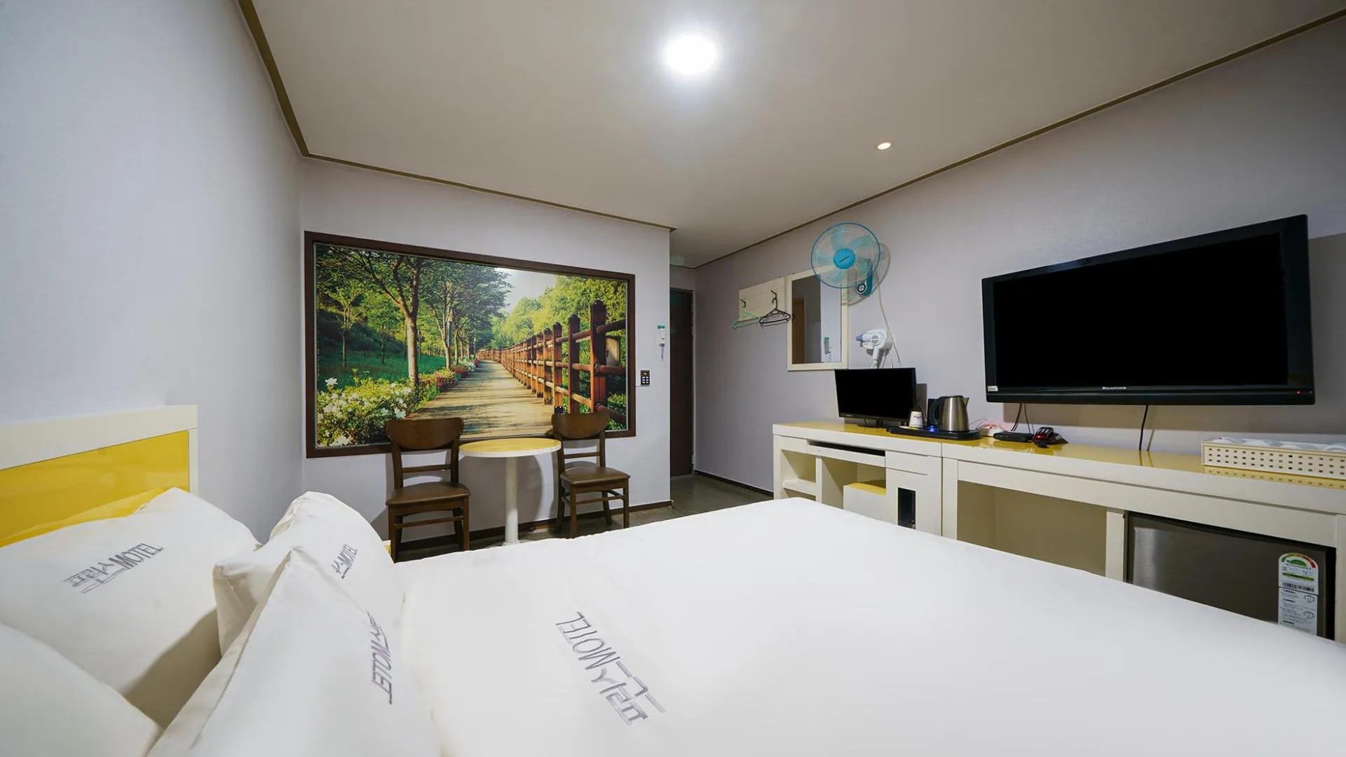 전주 전주 중화산동 호텔 인트로(HOTEL INTRO) 호텔 객실