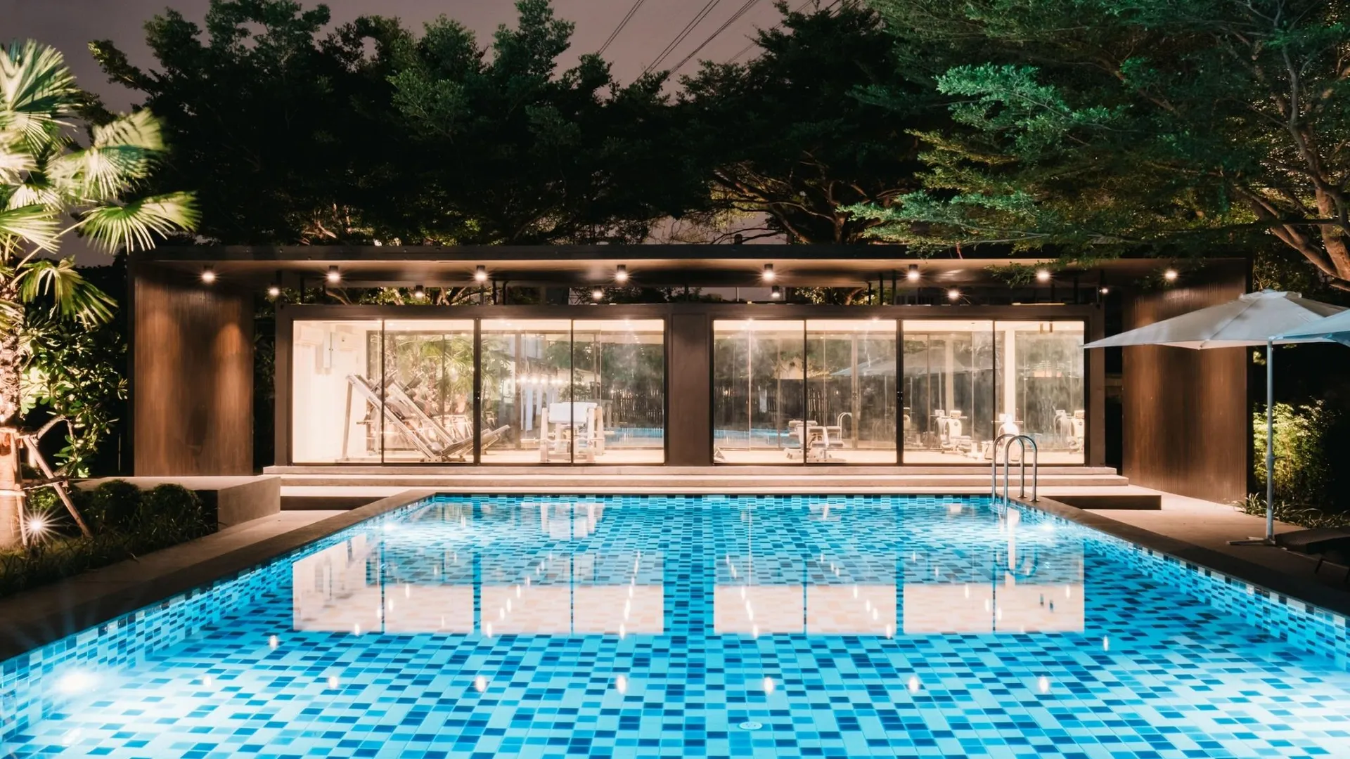 방콕 선데이 플래티넘 스위트 5성급 호텔 로비