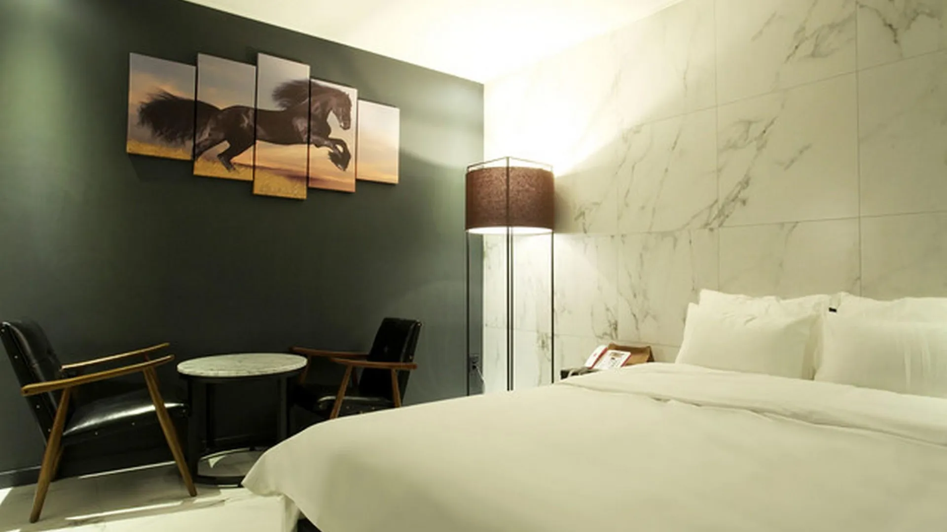 서울 강남 YAJA 강남 논현점 호텔 객실