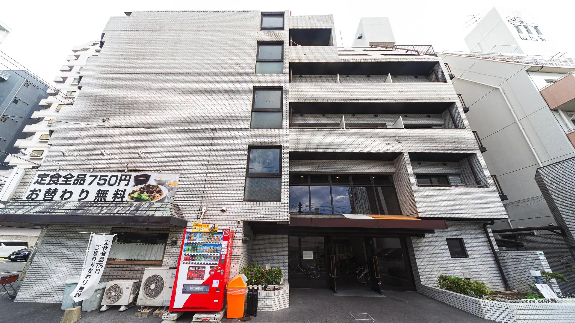 후쿠오카 에루자 하카타 2성급 호텔 로비