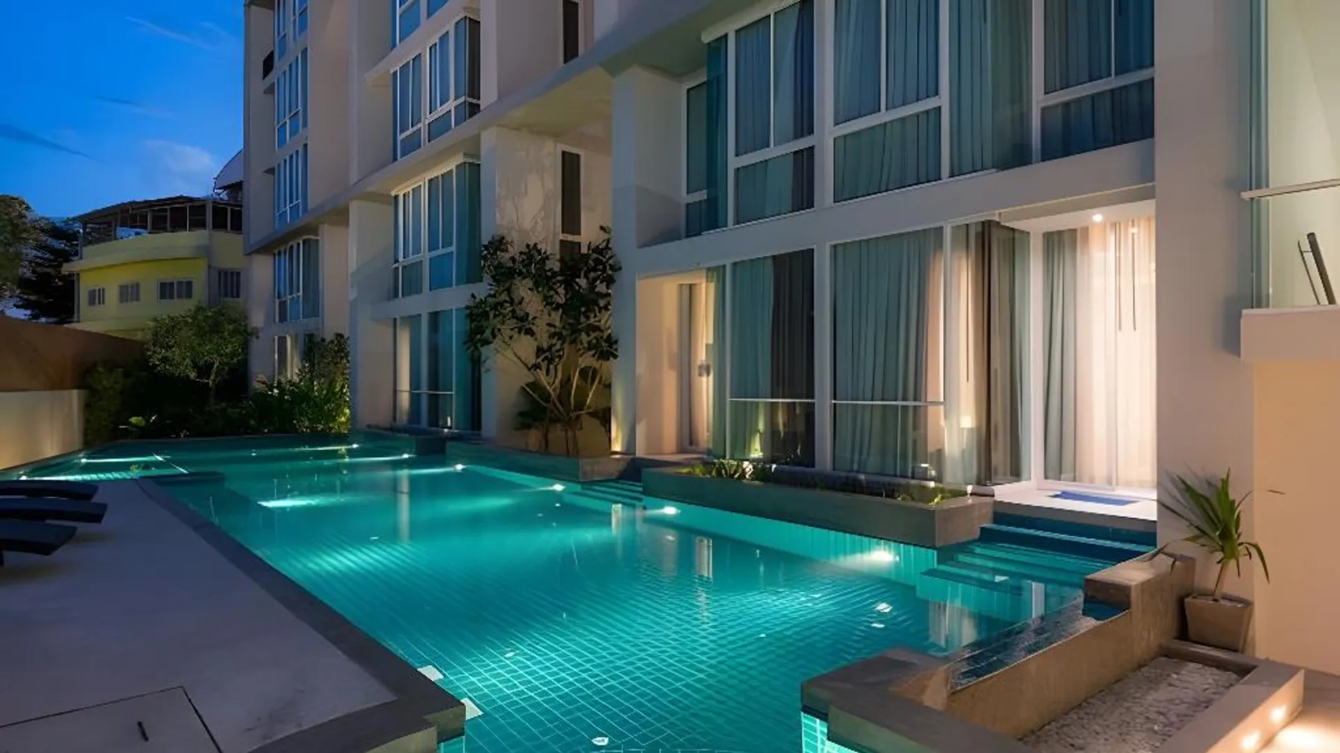 치앙라이 그랜드 비스타 호텔 치앙라이 4성급 호텔 스위트룸