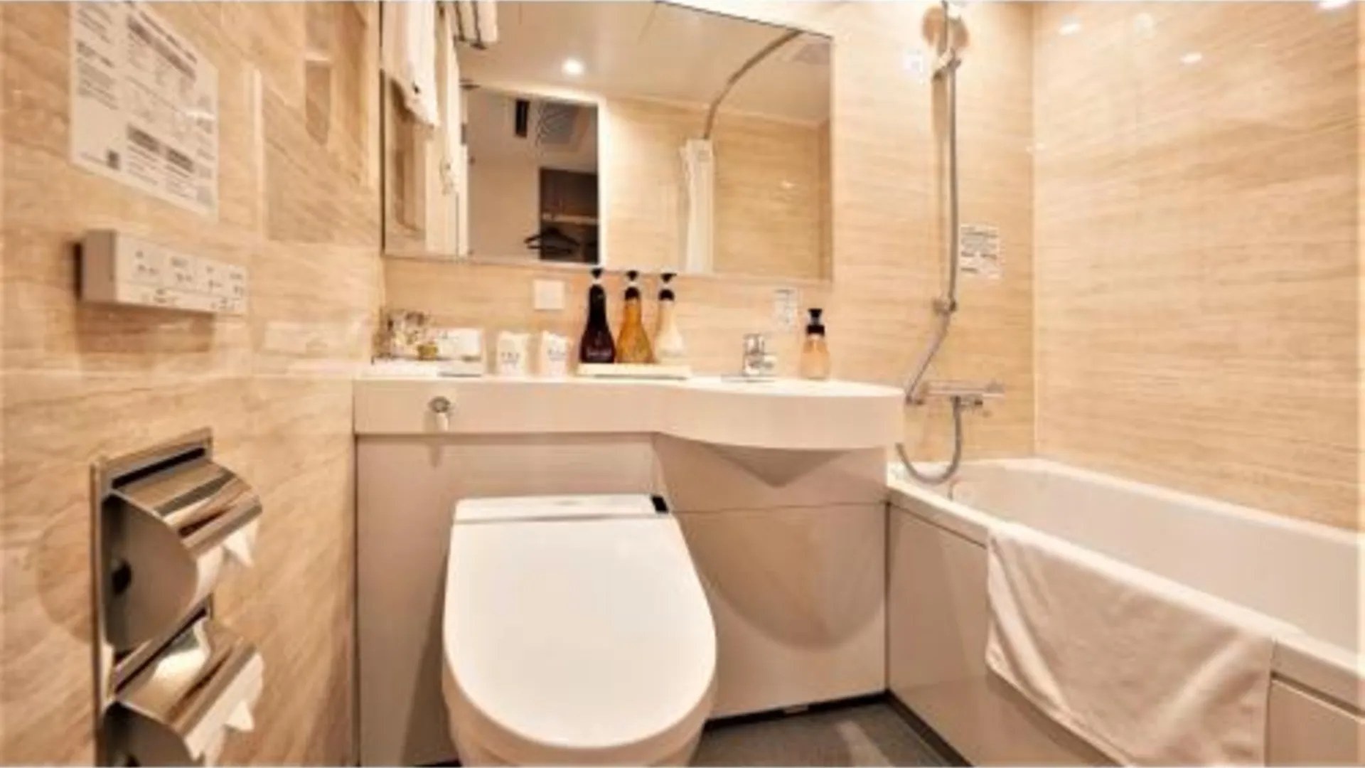 오키나와 본섬 Y's Inn Naha Oroku Ekimae - Vacation STAY 25852v 2성급 호텔 스위트룸