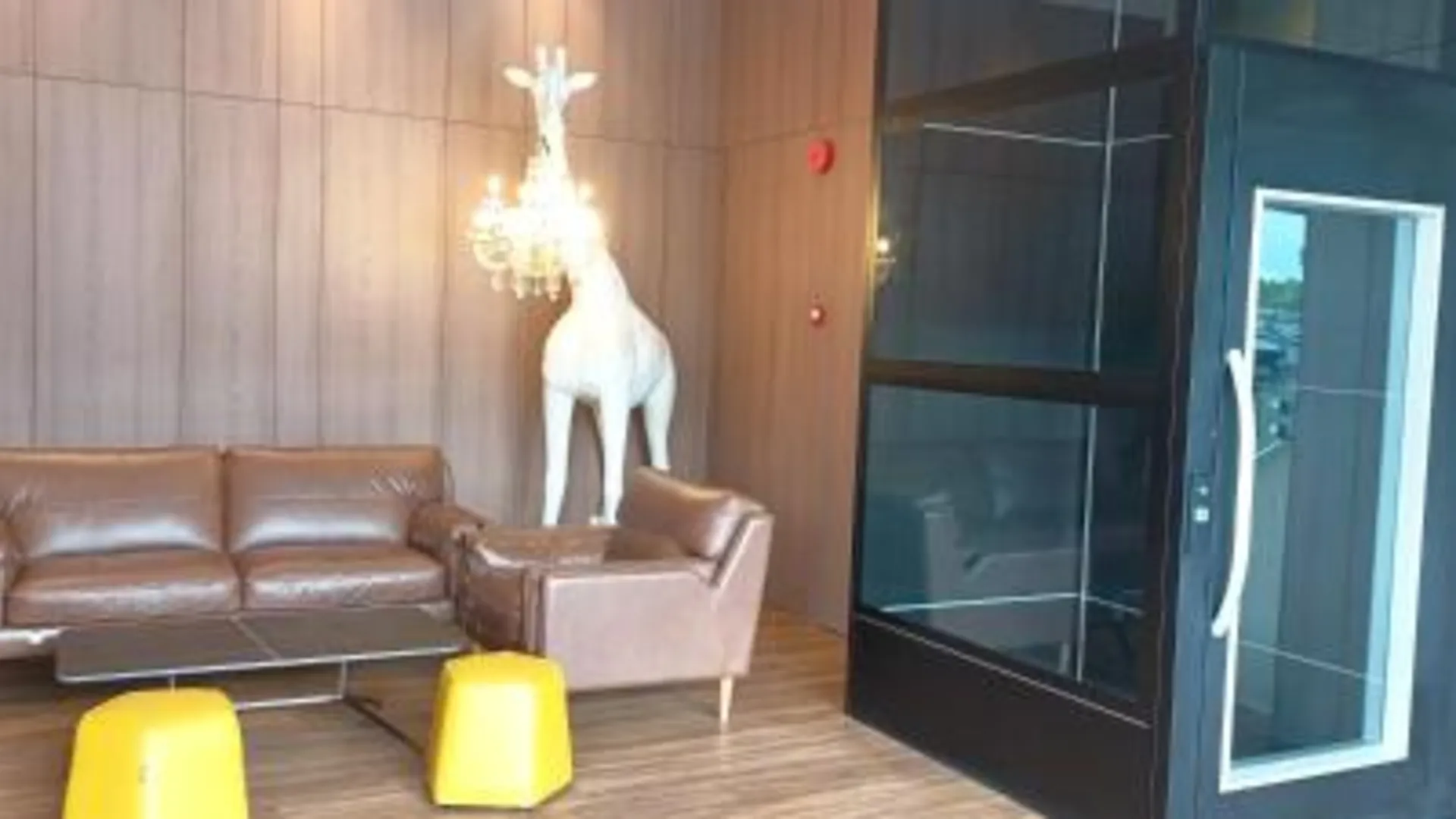 스리 아만 Roxy Hotel Sri Aman 3성급 호텔 로비