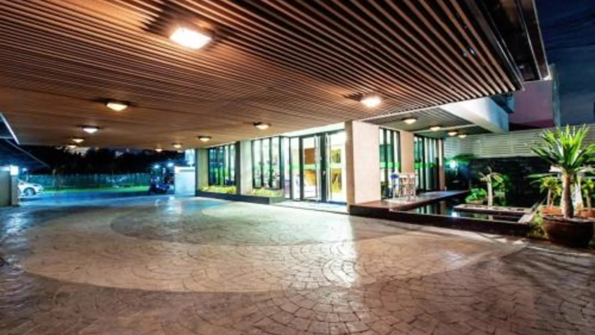 방콕 디 데이 스위트 멩자이 3성급 호텔 로비