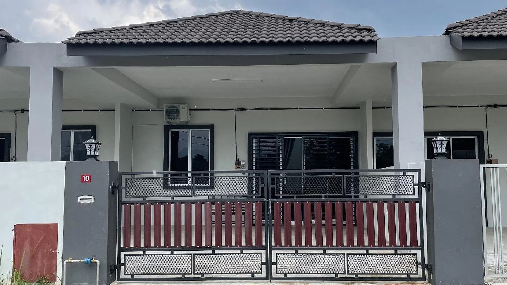 바투 쿠라우 카문팅의 프라이빗 하우스 (1400m², 침실 3개, 프라이빗 욕실 2개) 2성급 싱글룸 객실