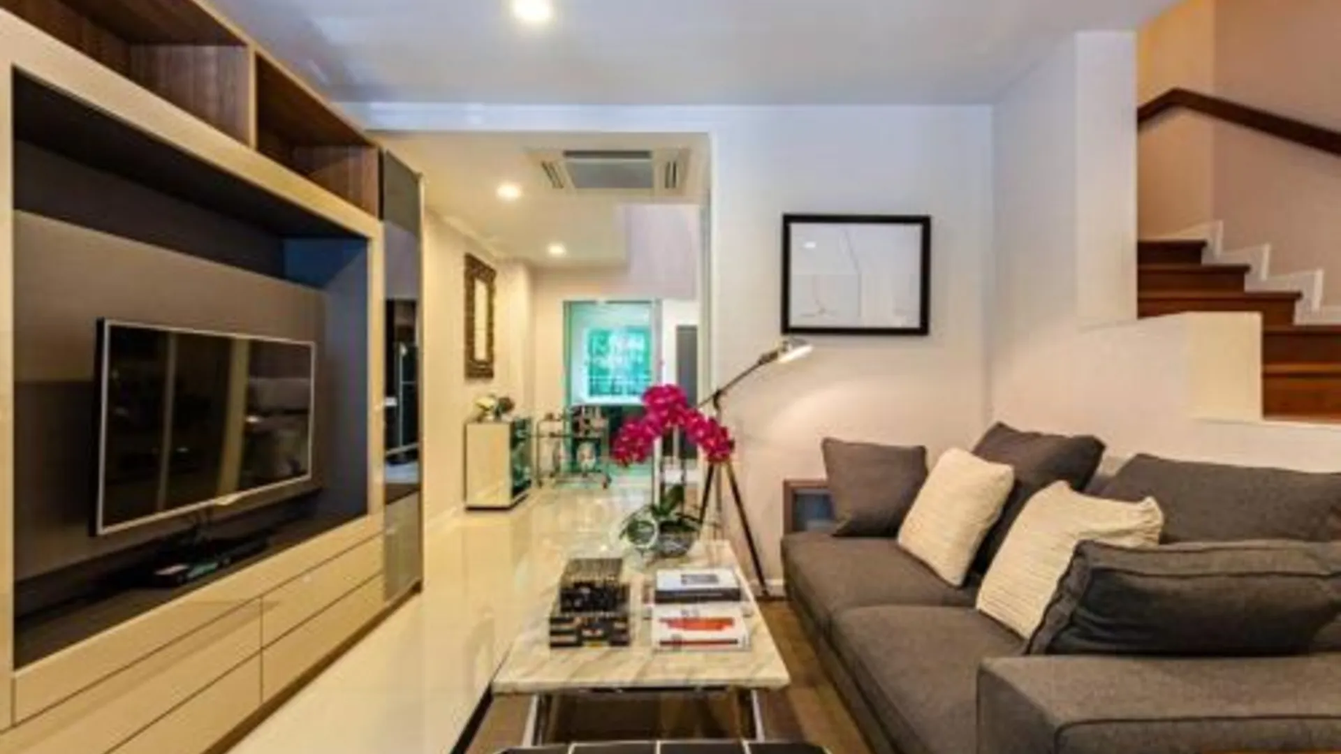 방콕 수쿰윗 / 스쿰빗의 프라이빗 하우스 (200m², 침실 3개, 프라이빗 욕실 3개) 4성급 게스트하우스 스위트룸