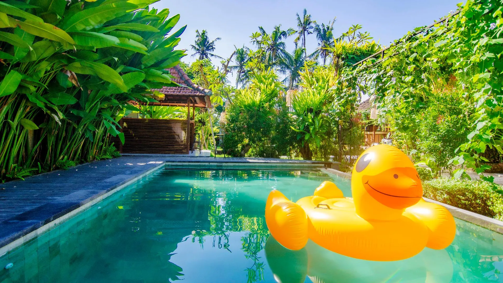 발리 케라마스의 아파트먼트 (1300m², 침실 4개, 프라이빗 욕실 4개) 4성급 싱글룸 객실