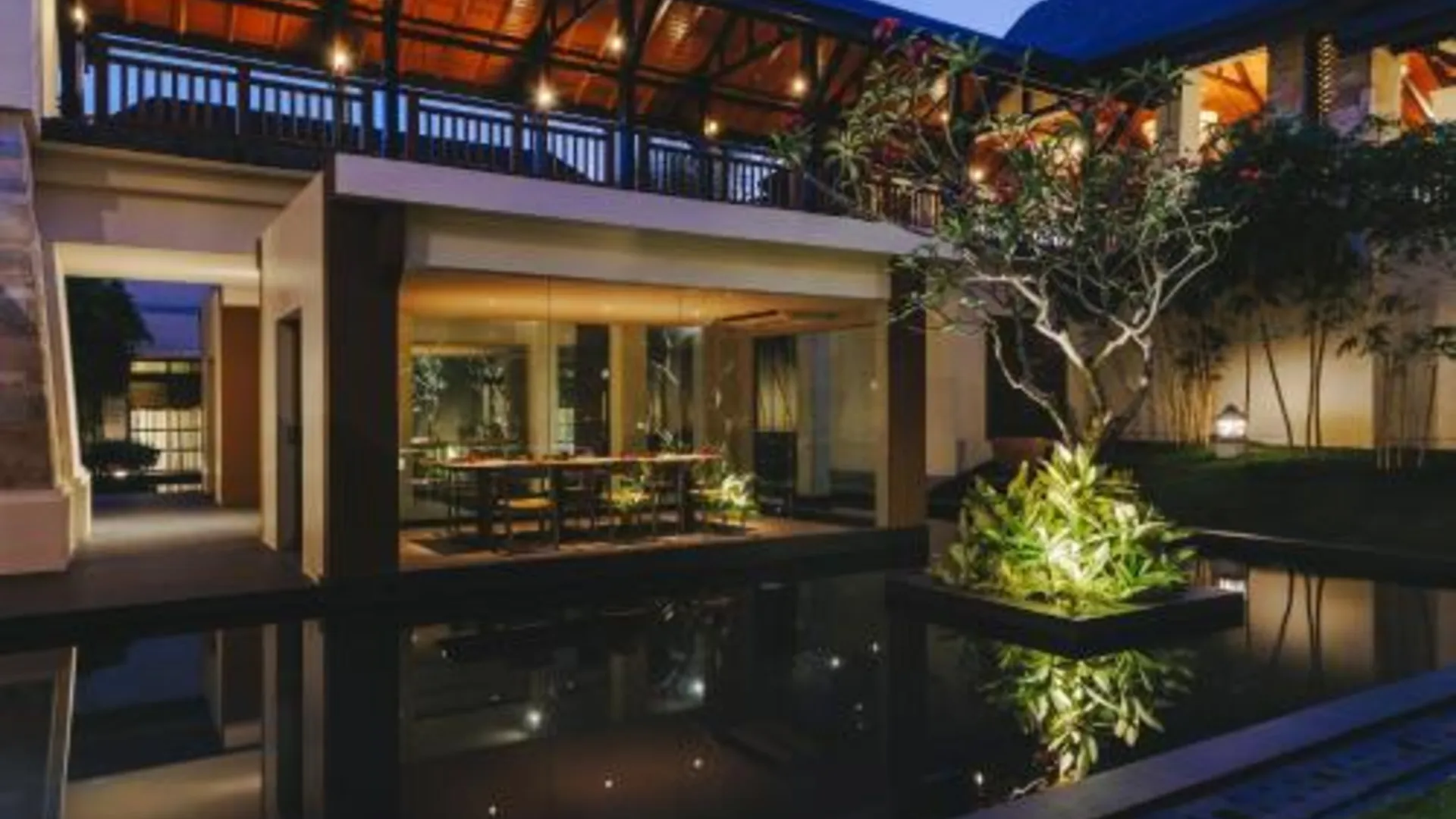 세부 크림슨 리조트 앤 스파 막탄, 세부 5성급 호텔 레스토랑