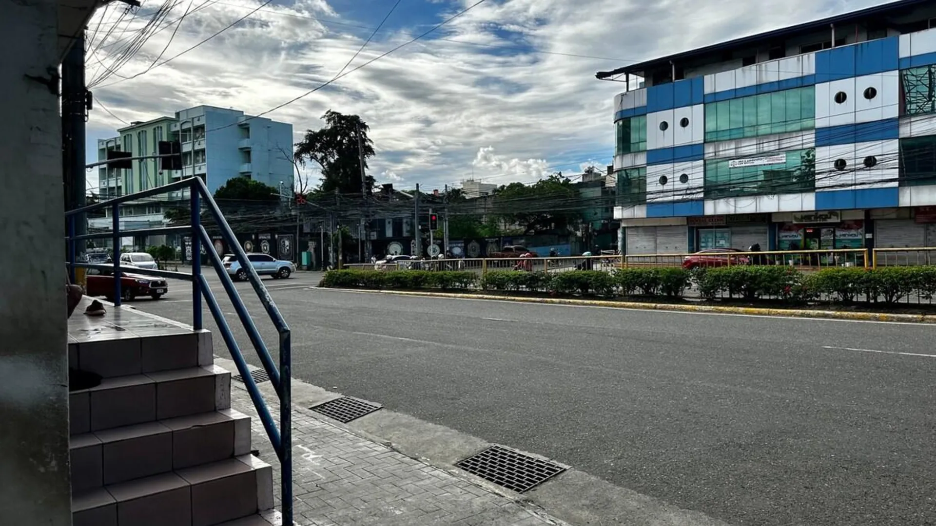 세부 사파테라의 프라이빗 하우스 (m², 침실 3개, 프라이빗 욕실 4개) 2성급 싱글룸 외관