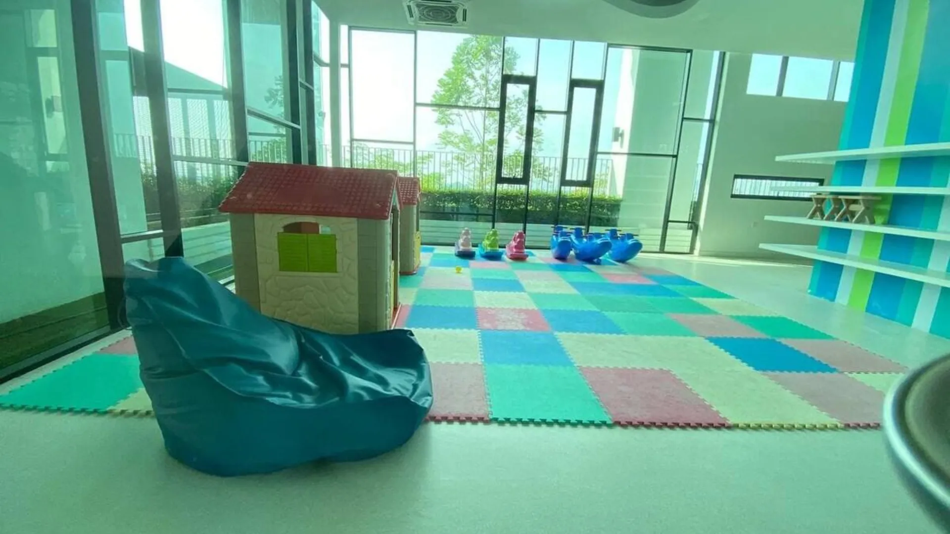 조호바루 / 조호르바루 수투랑바루의 프라이빗 하우스 (137m², 침실 3개, 프라이빗 욕실 2개) 4성급 싱글룸 수영장