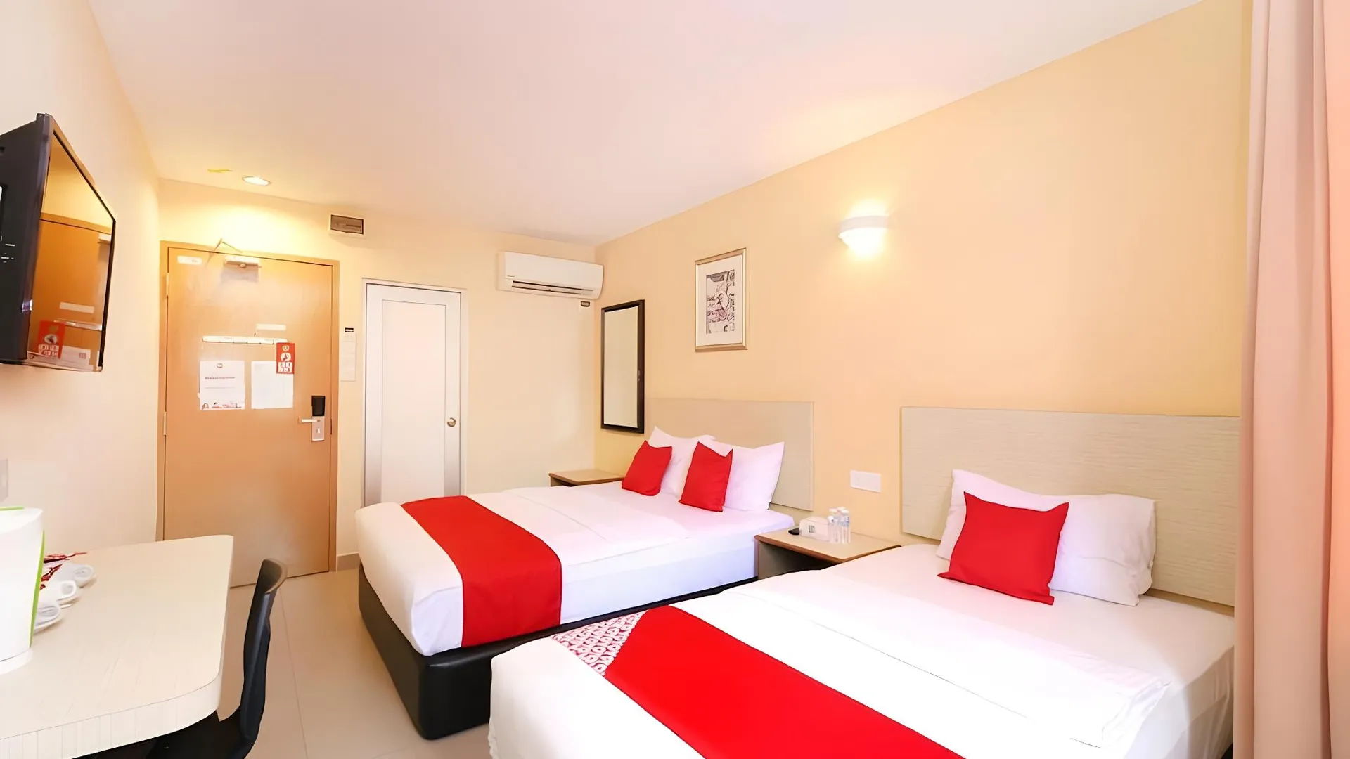 라웁 Seven Days Hotel 2성급 호텔 스위트룸