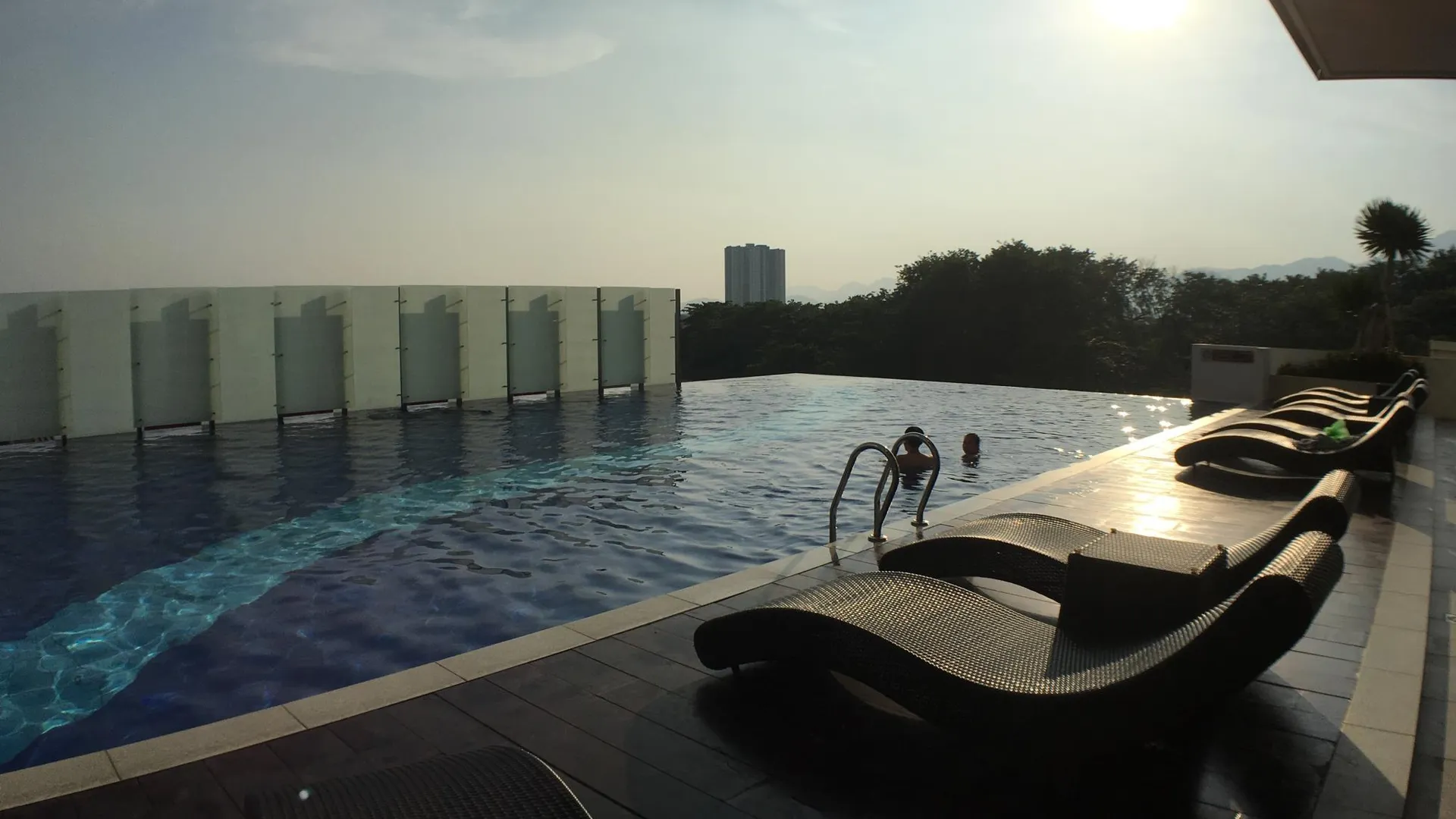 이포 캄풍 쿠차이의 아파트먼트 (85m², 침실 3개, 프라이빗 욕실 2개) 3성급 싱글룸 전망