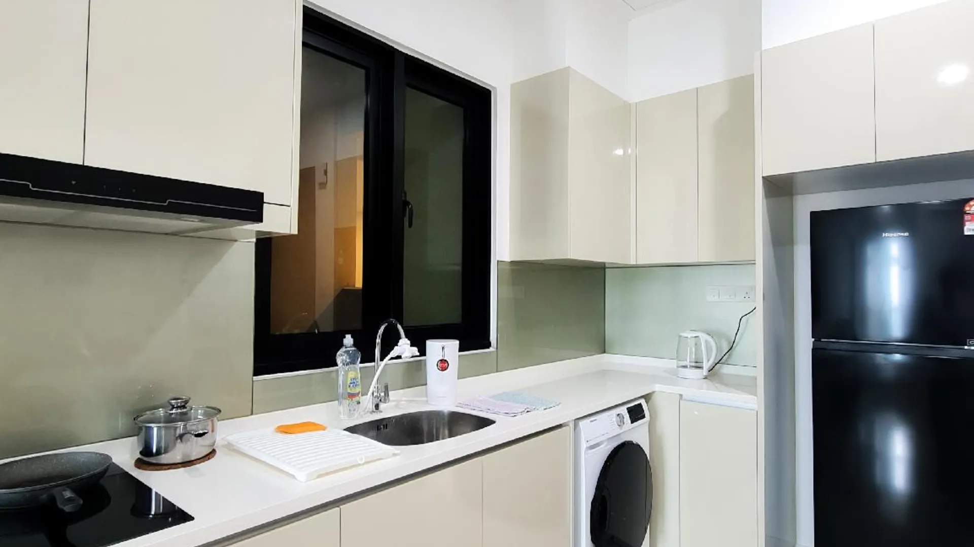 조호바루 / 조호르바루 탐포이의 아파트먼트 (70m², 침실 2개, 프라이빗 욕실 2개) 4성급 싱글룸 레스토랑