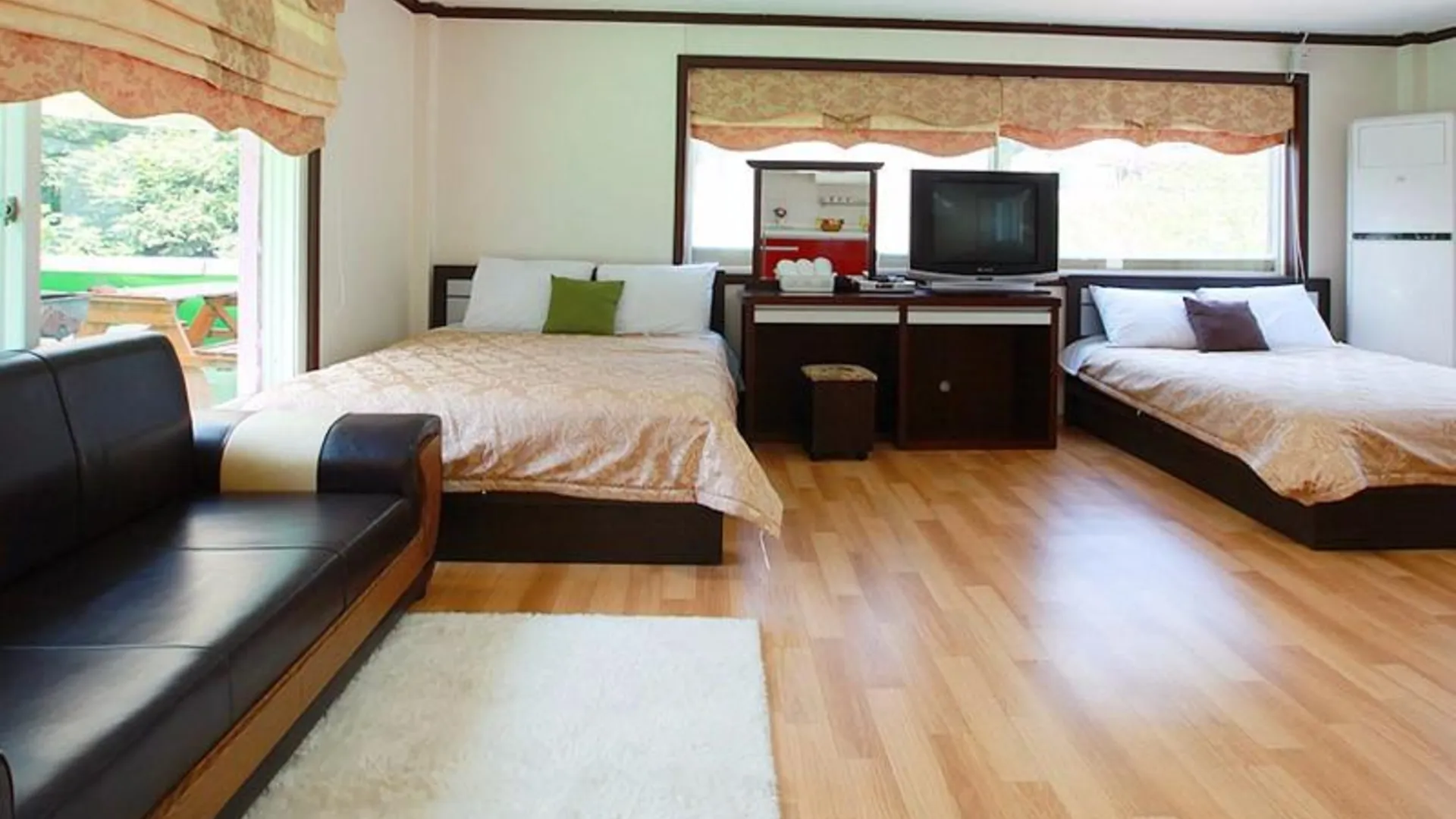 가평 가평 숲속계곡펜션 3성급 게스트하우스 스위트룸