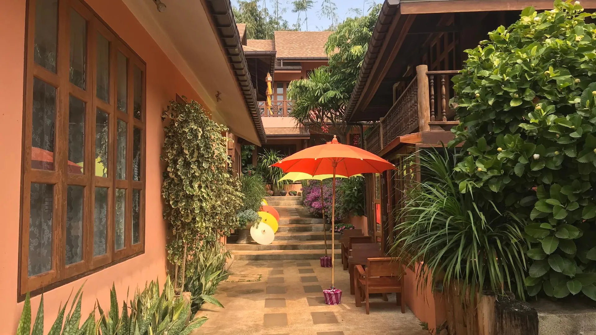 치앙라이 บ้านยุ้งฮิลล์รีสอร์ท 3성급 호텔 레스토랑