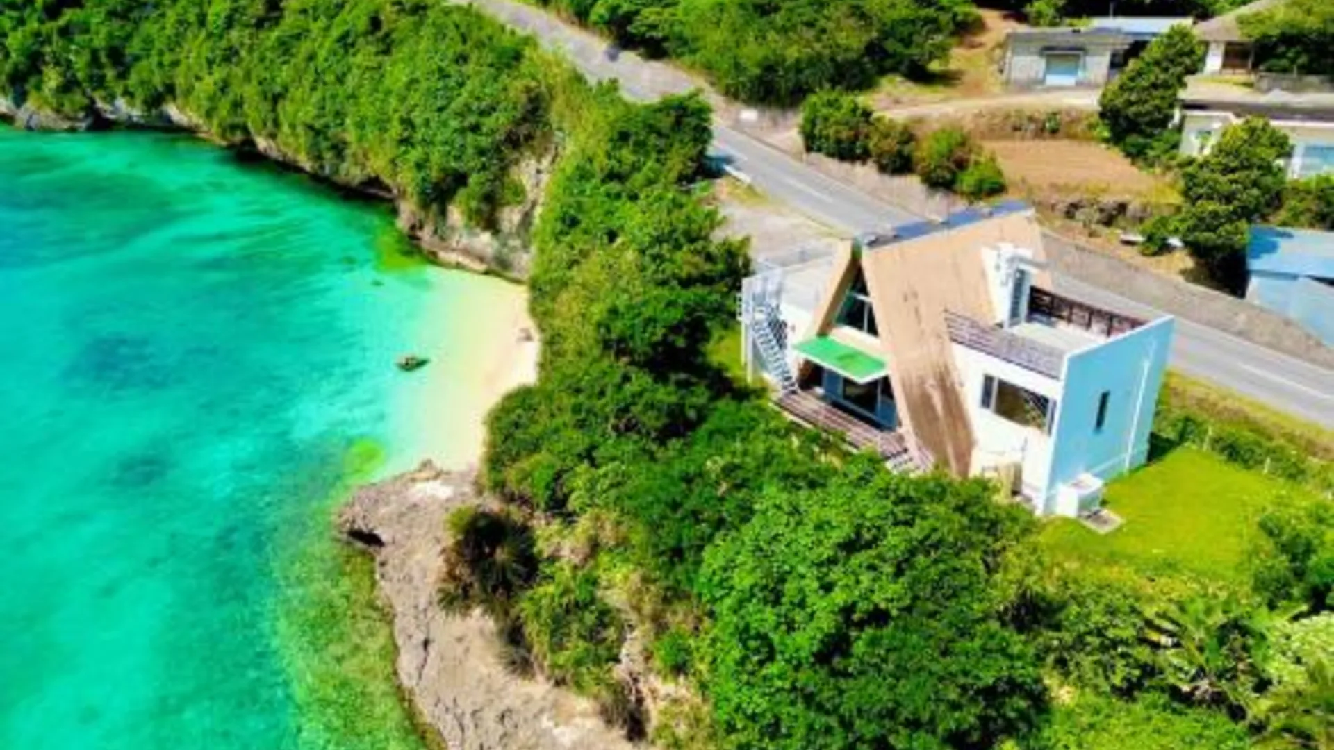 오키나와 본섬 オーシャンフロントヴィラSerenity Point37 4성급 싱글룸 객실