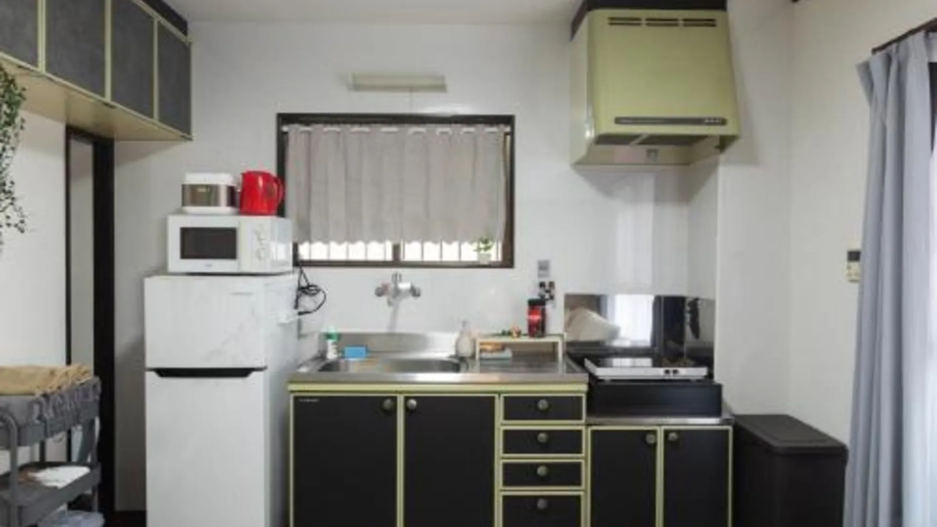 오사카 Nihonbashi GRR6 4성급 싱글룸 외관